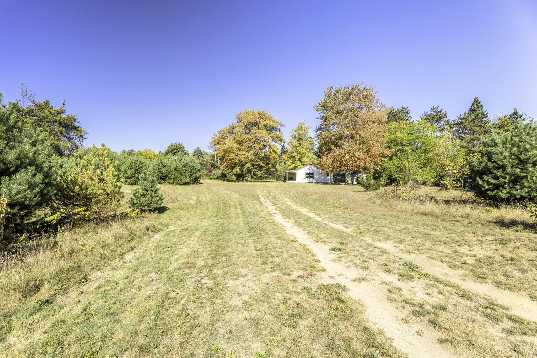 8027 Lakeshore Road, Lexington, MI 48450 — Photo 7