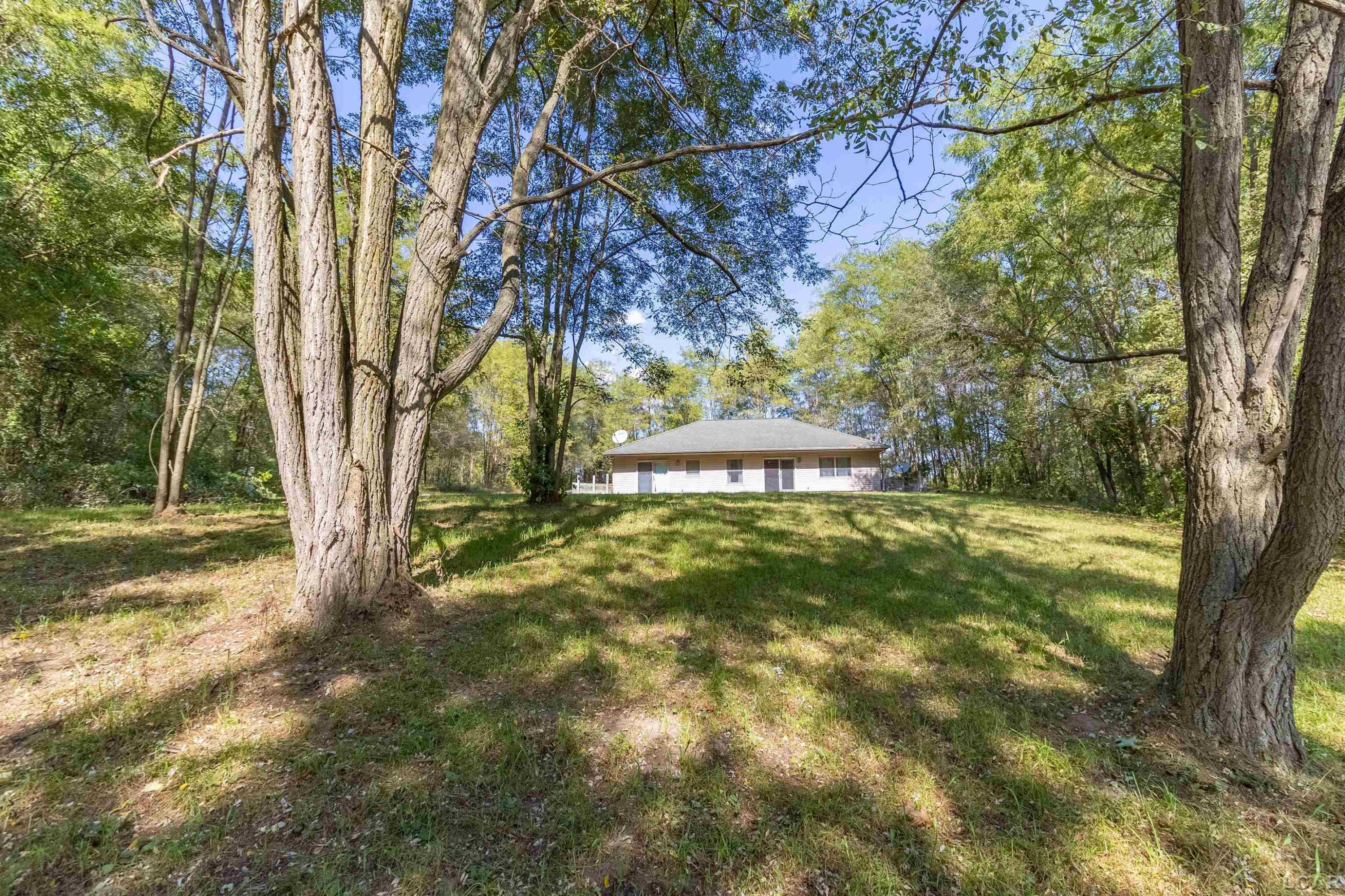 2263 Sutton Road, Adrian, MI 49221 — Photo 16
