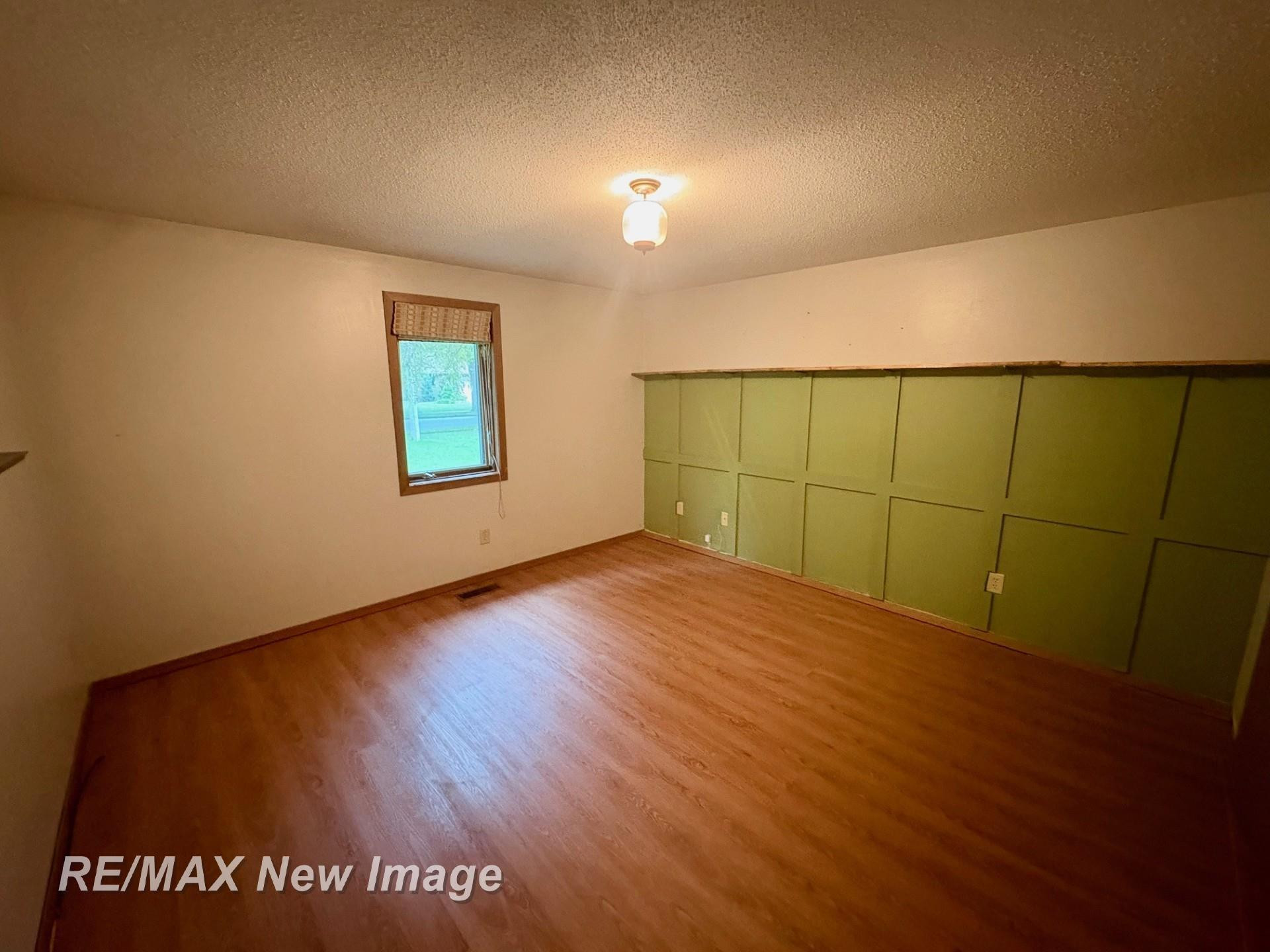 221 Sycamore Lane, Auburn, MI 48611 — Photo 6