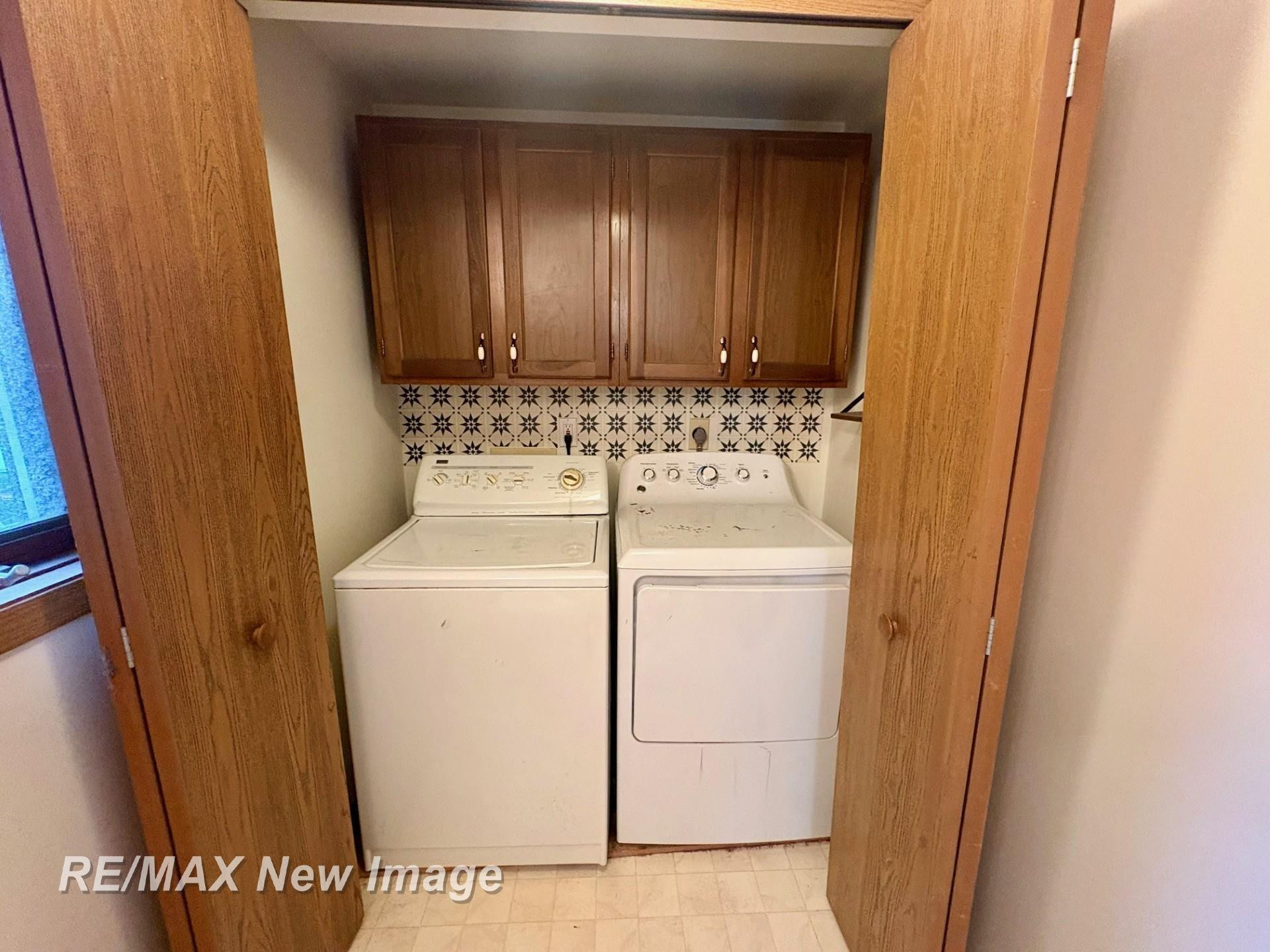 221 Sycamore Lane, Auburn, MI 48611 — Photo 10