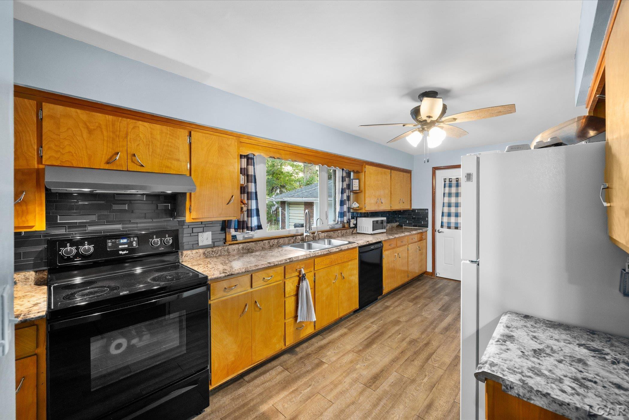 221 N Summit Street, Morenci, MI 49256 — Photo 16