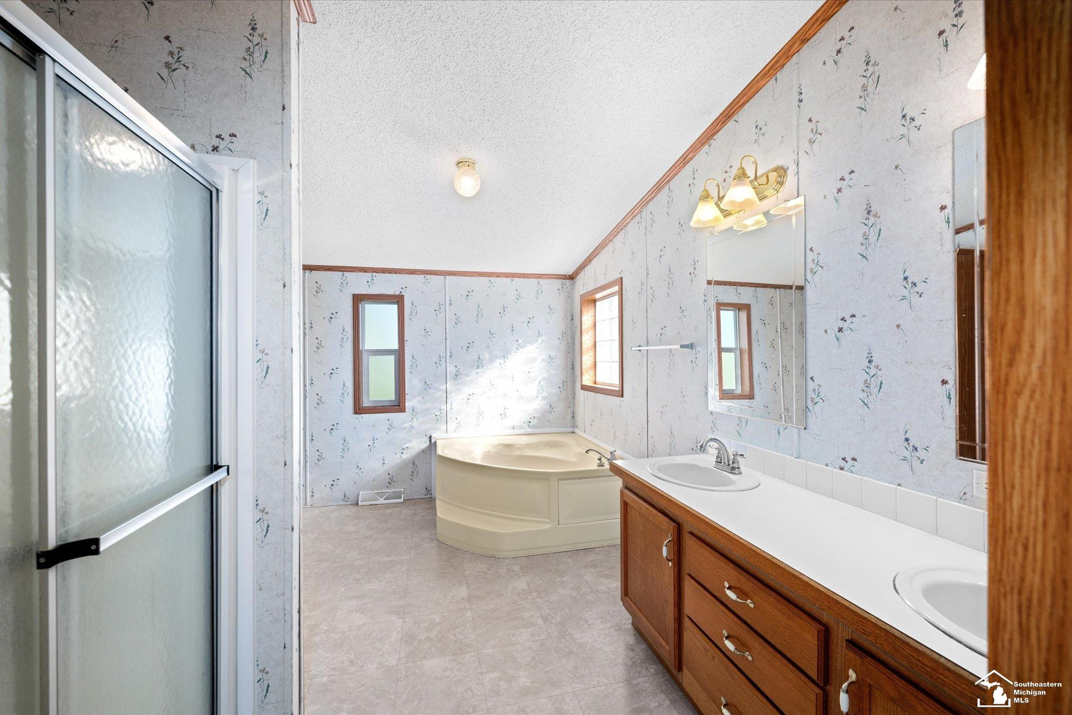 16757 Ida West Road, Petersburg, MI 49270 — Photo 15