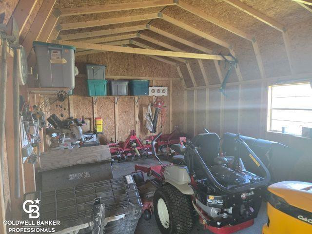 10103 Beard Road, Avoca, MI 48006 — Photo 40
