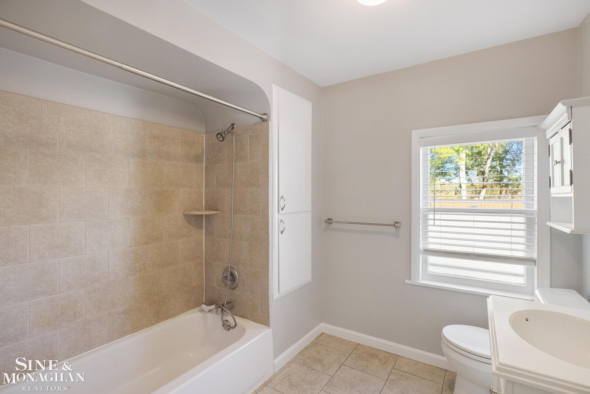 7248 Big Hand Road, MI 48079 — Photo 17