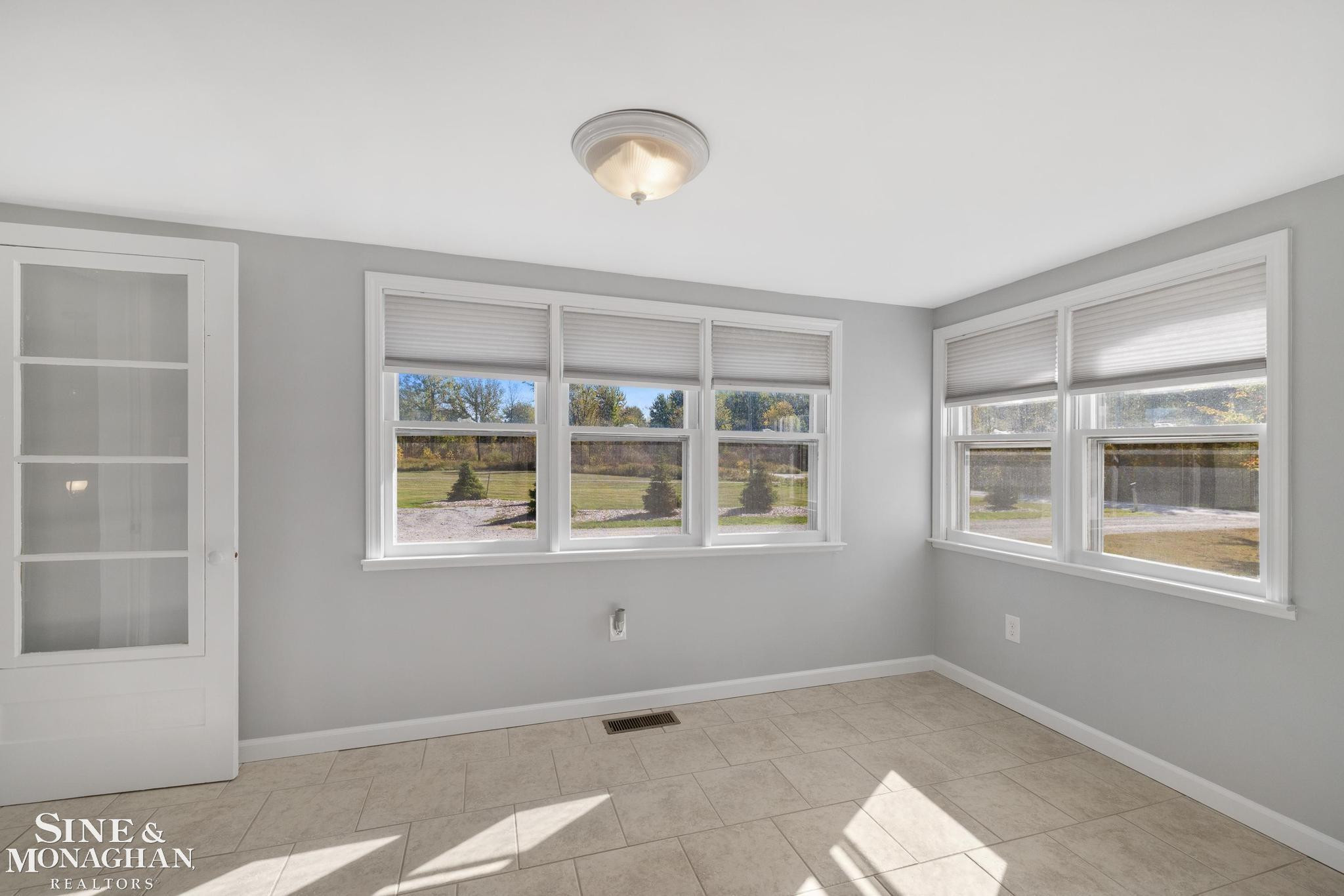 7248 Big Hand Road, MI 48079 — Photo 27