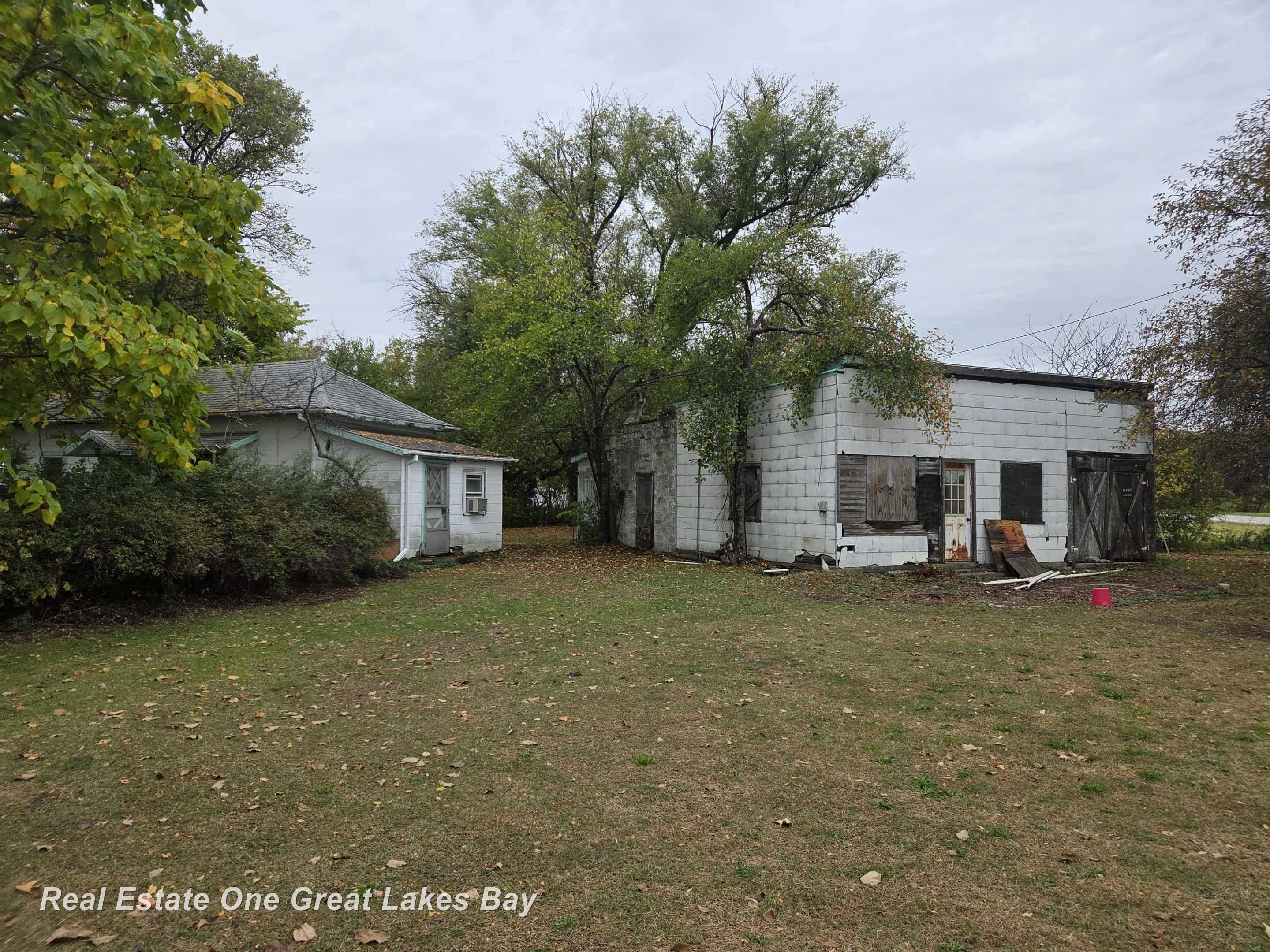 2016 S Vassar Road, Vassar, MI 48768 — Photo 3