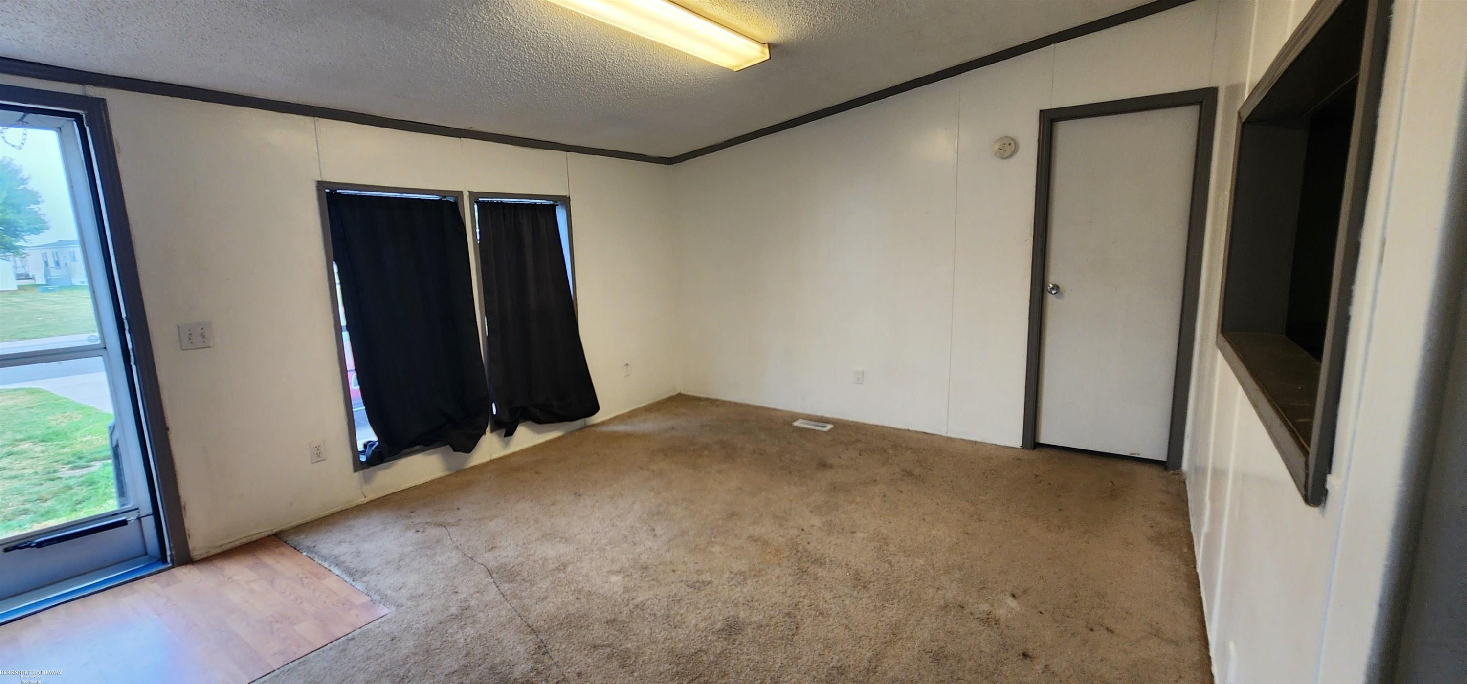 46403 Le Grande Boulevard, Macomb, MI 48044 — Photo 5