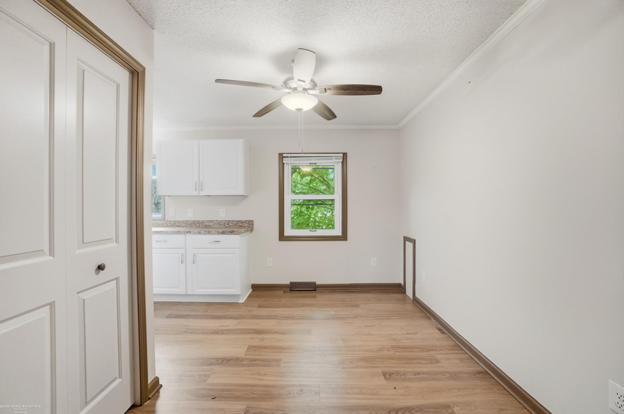 17108 Mulberry Street, Riverview, MI 48193 — Photo 7
