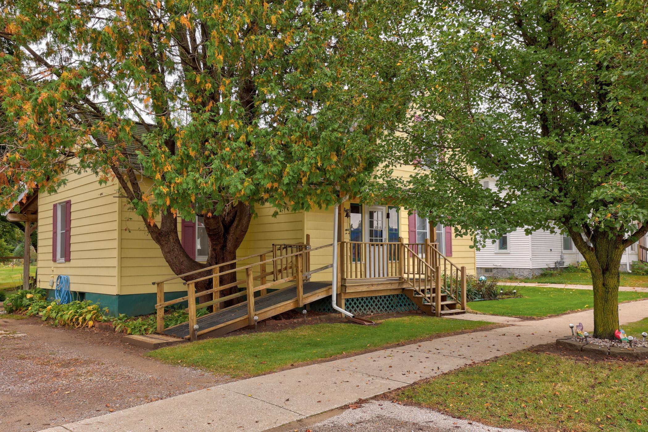 516 E Main Street, MI 48744 — Photo 2