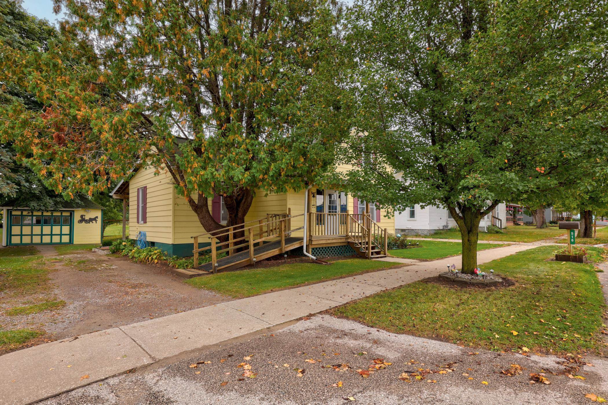 516 E Main Street, MI 48744 — Photo 3