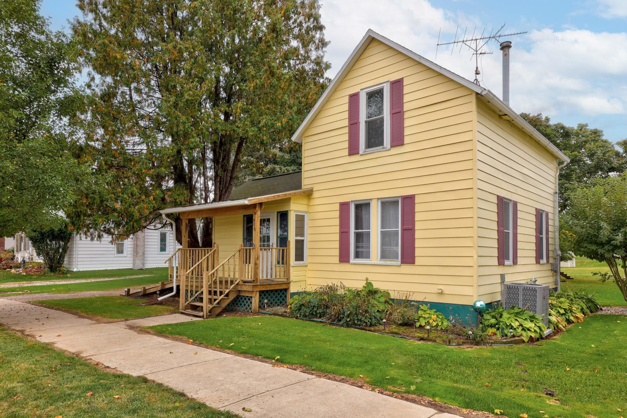 516 E Main Street, MI 48744 — Photo 4