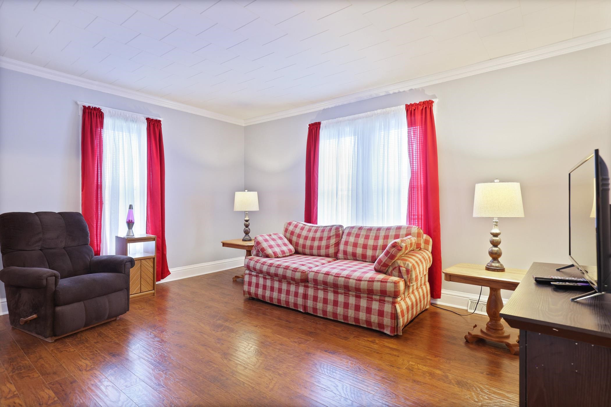 516 E Main Street, MI 48744 — Photo 11