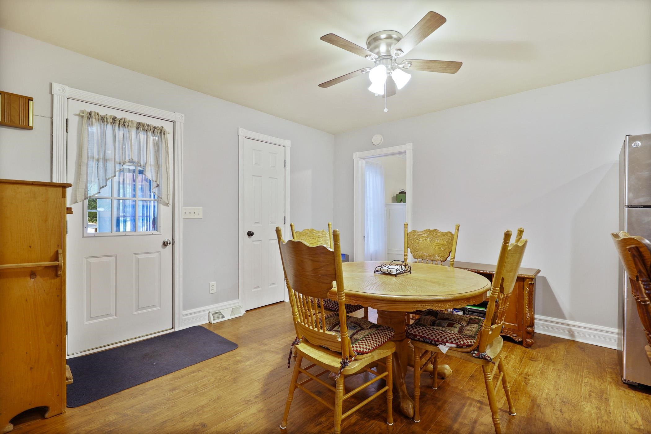 516 E Main Street, MI 48744 — Photo 22