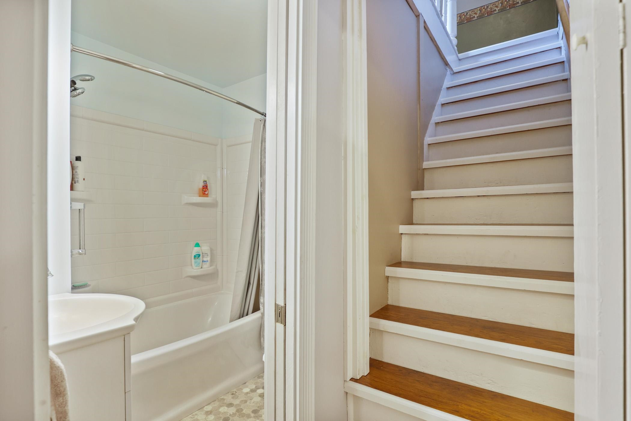 516 E Main Street, MI 48744 — Photo 28