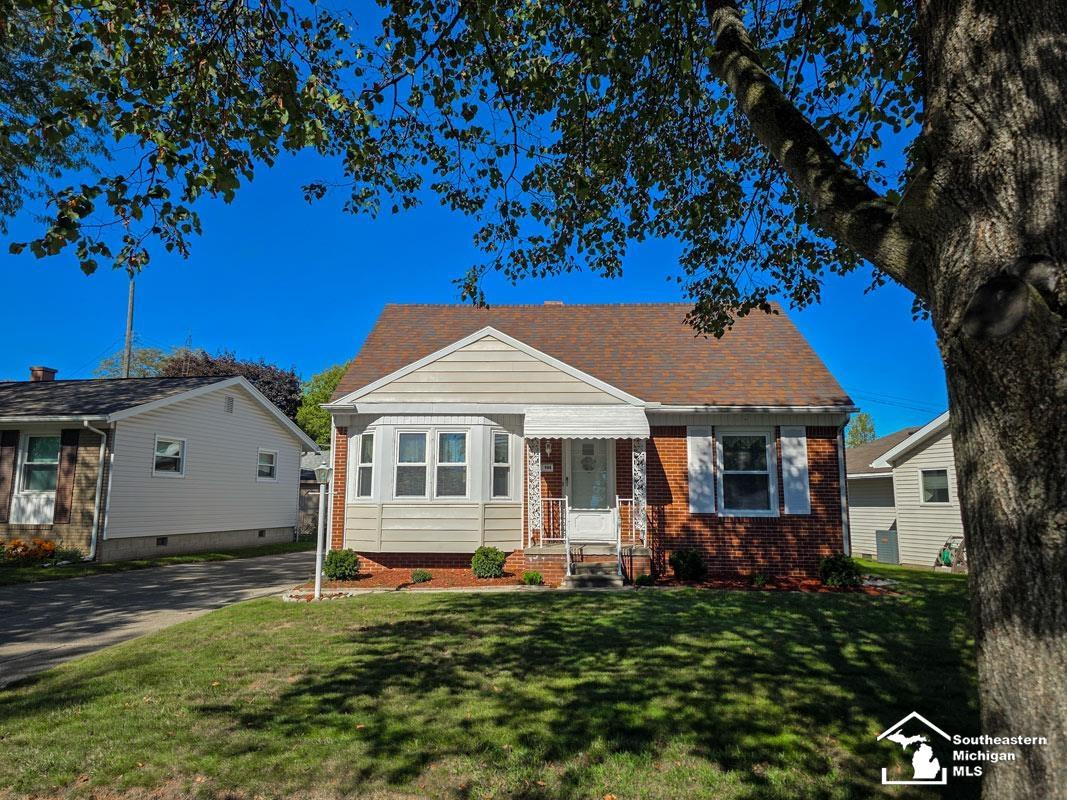 954 Jefferson Court, Monroe, MI 48161 — Photo 2