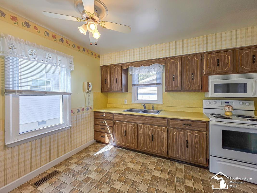 954 Jefferson Court, Monroe, MI 48161 — Photo 10