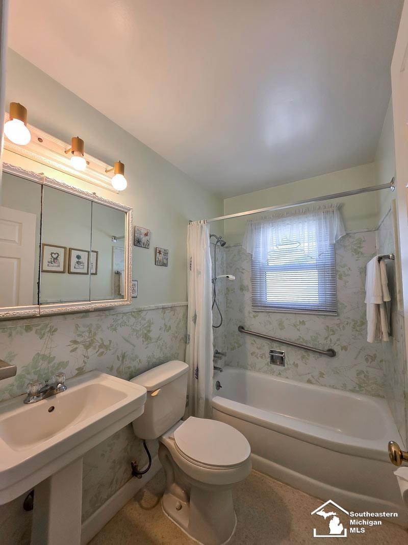 954 Jefferson Court, Monroe, MI 48161 — Photo 16