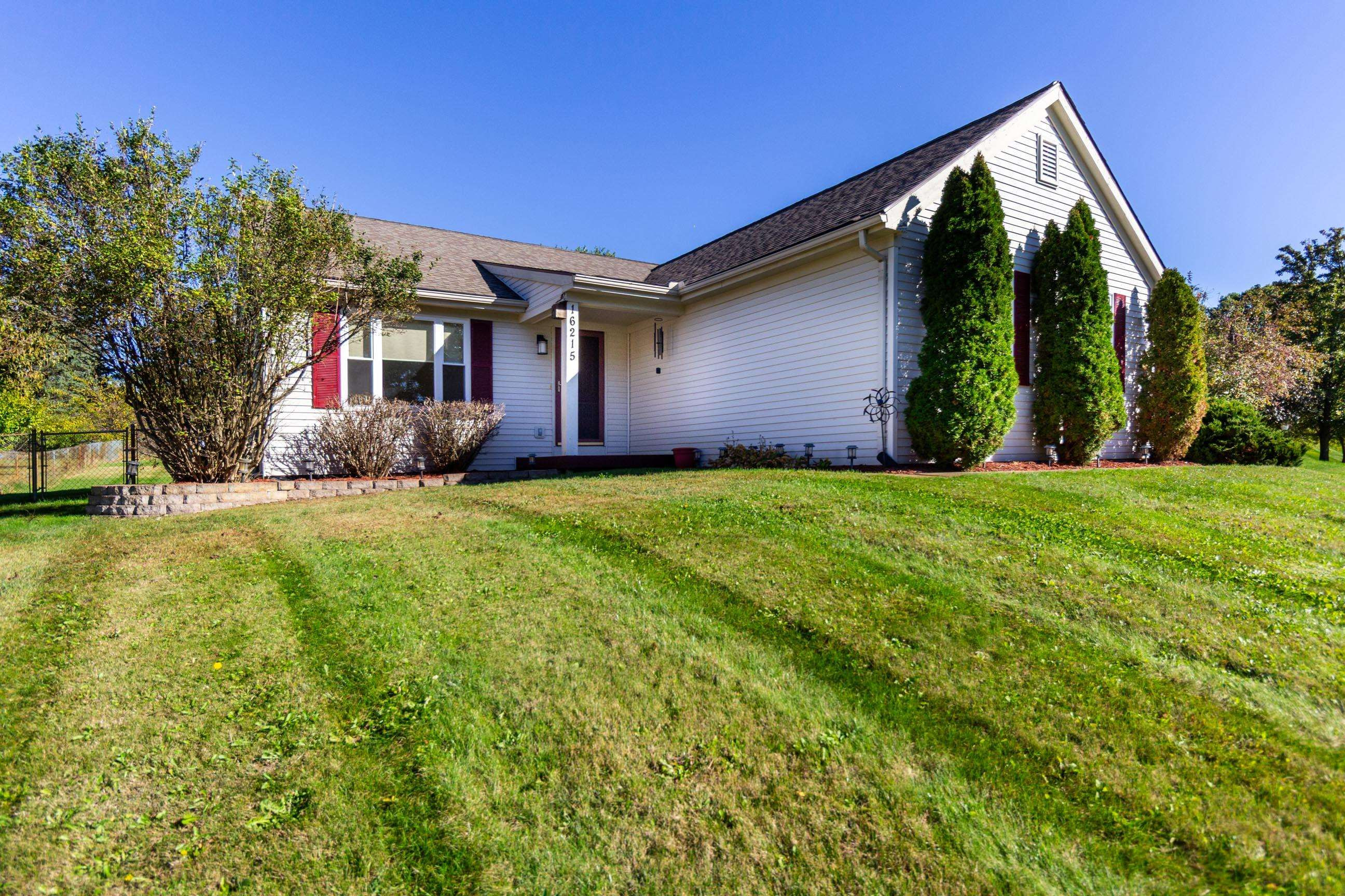 16215 Apple Lane, Linden, MI 48451 — front exterior