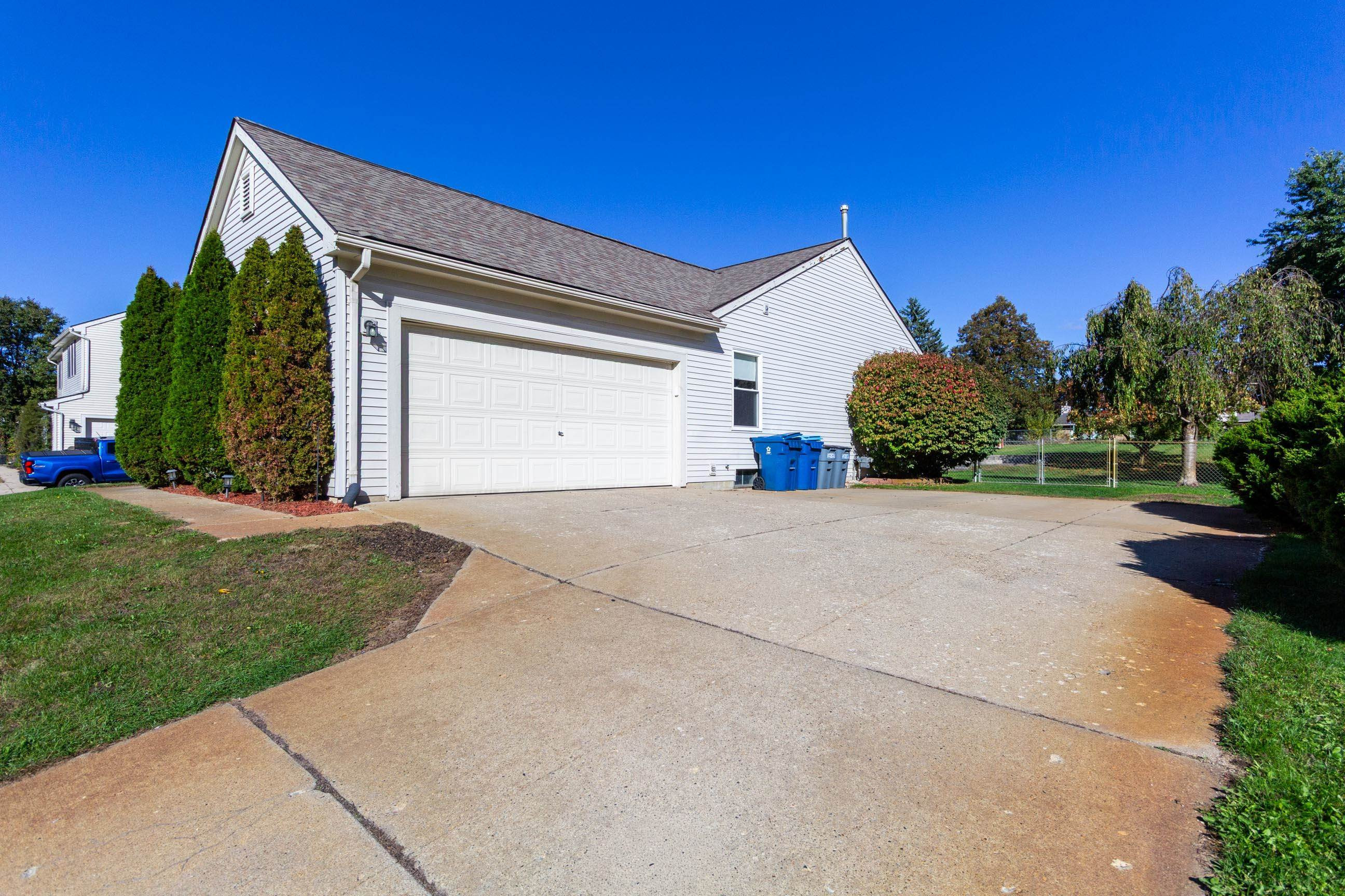 16215 Apple Lane, Linden, MI 48451 — Photo 33