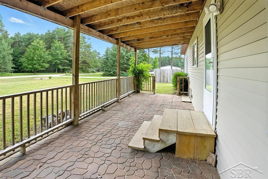 466 Highland Pines Drive, Rose City, MI 48654 — Photo 5