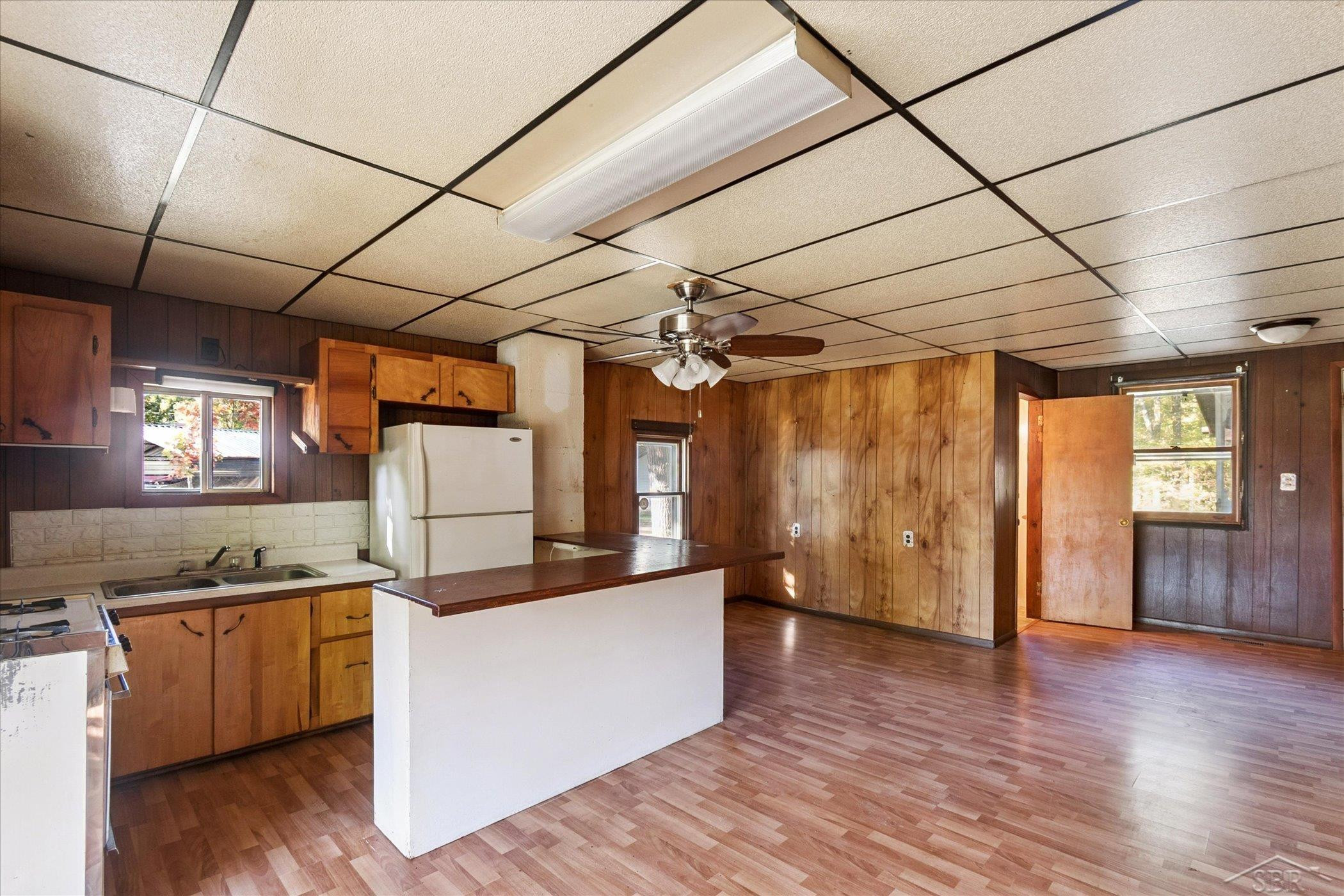 3569 Lakeview Drive, Beaverton, MI 48612 — Photo 4