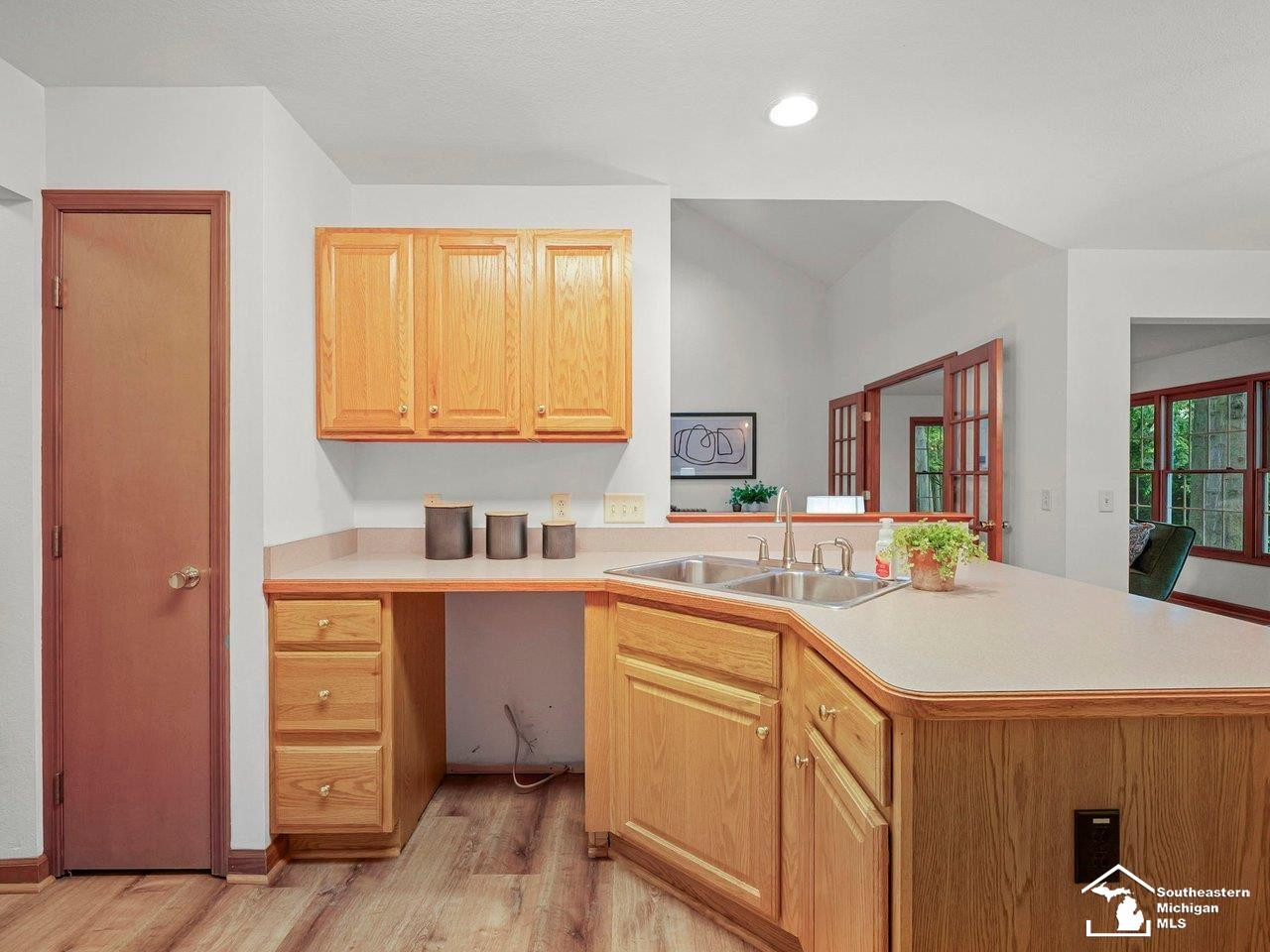 902 Hickory Creek Drive, Temperance, MI 48182 — Photo 24