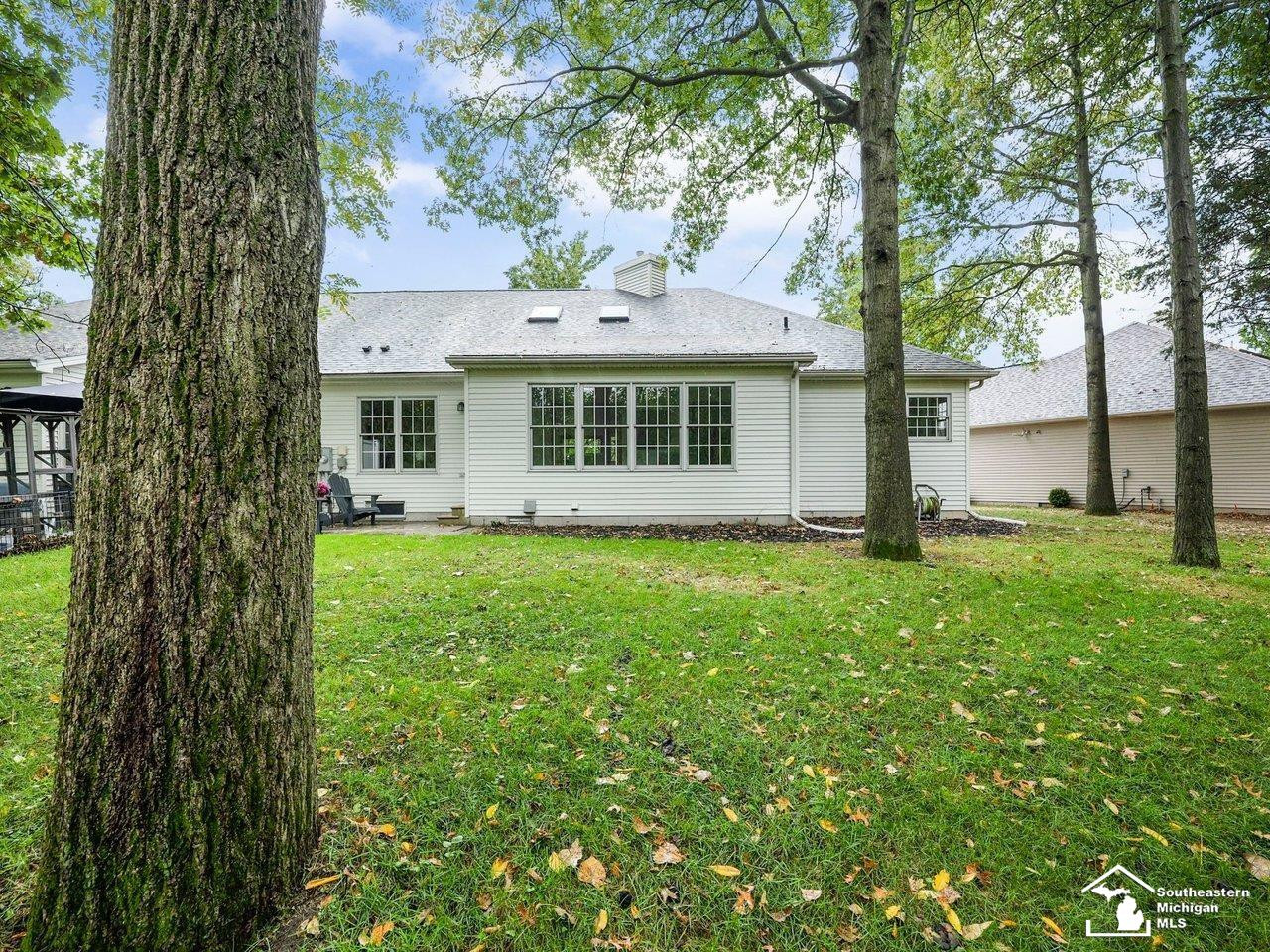 902 Hickory Creek Drive, Temperance, MI 48182 — Photo 37