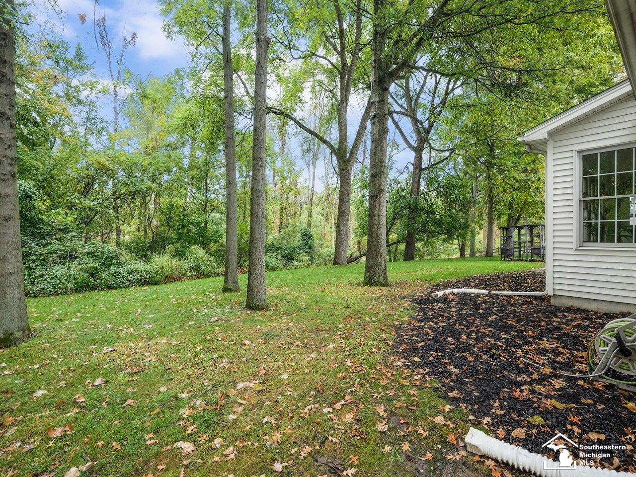 902 Hickory Creek Drive, Temperance, MI 48182 — Photo 40