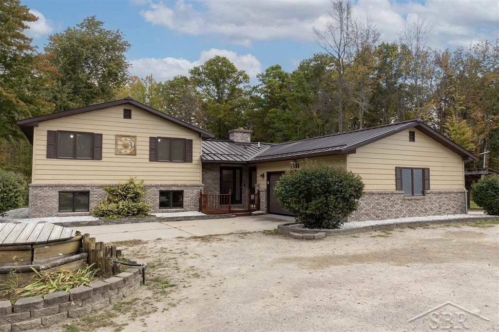 1531 S Castor Road, Midland, MI 48640 — Photo 2