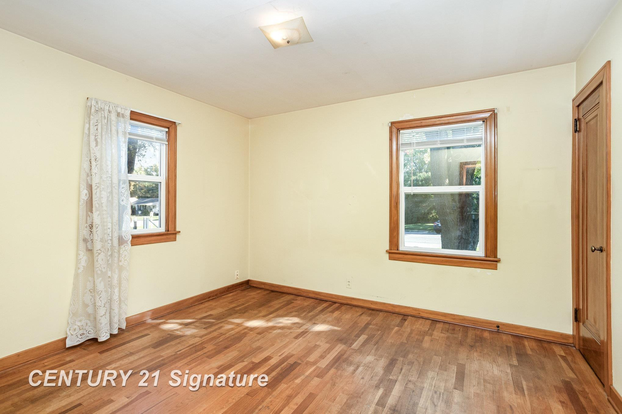 3035 Schaeffer Street, Saginaw, MI 48604 — Photo 7