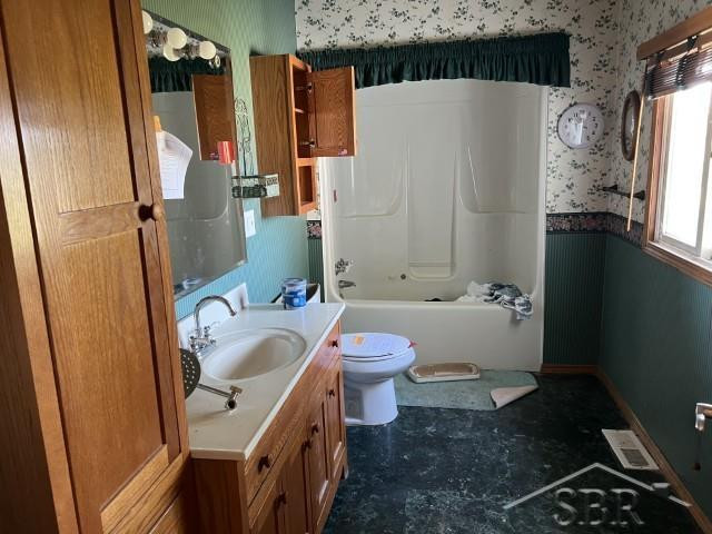 9013 S Shepherd Road, Shepherd, MI 48883 — Photo 10
