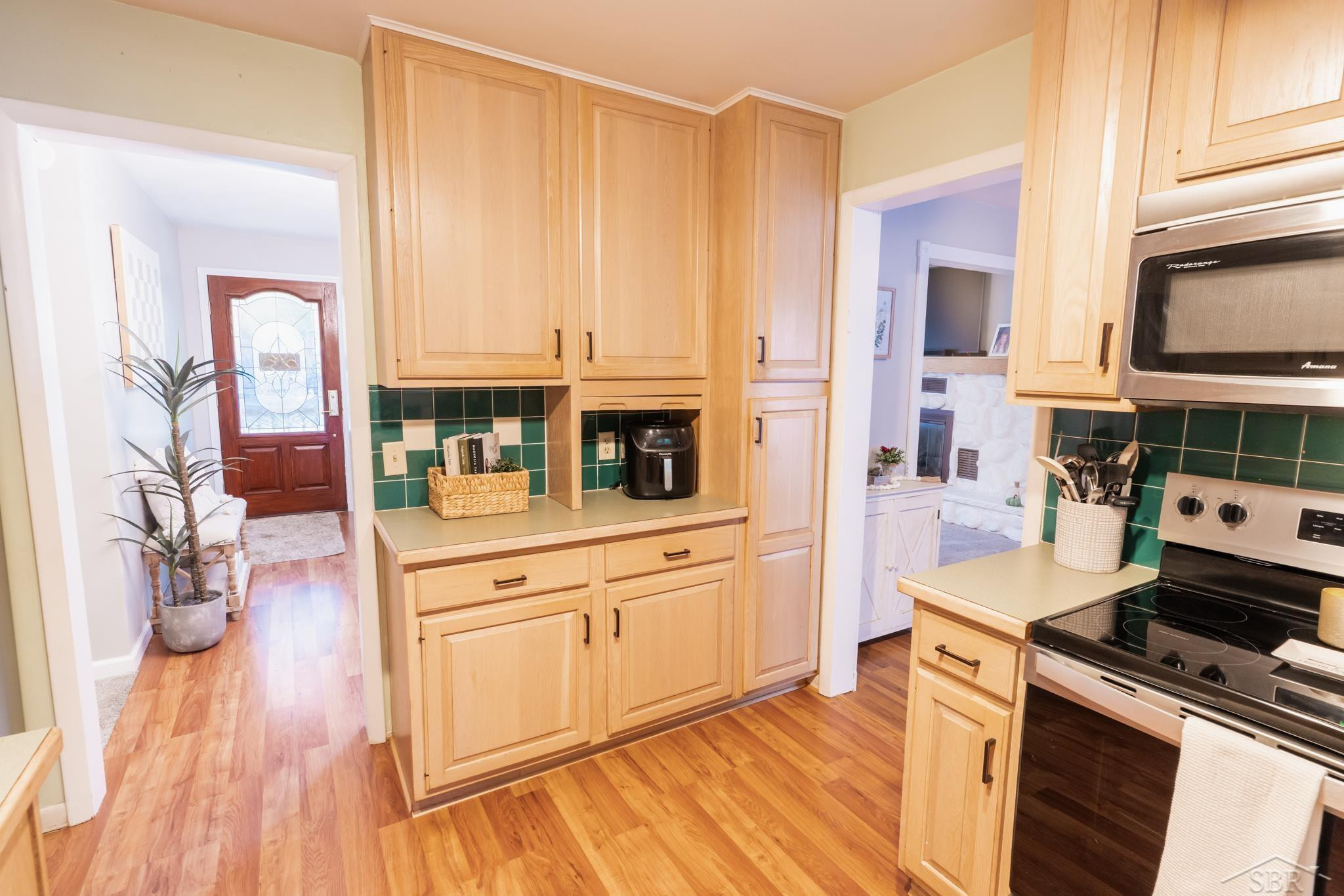 3235 Oakland Drive, Clare, MI 48617 — Photo 11