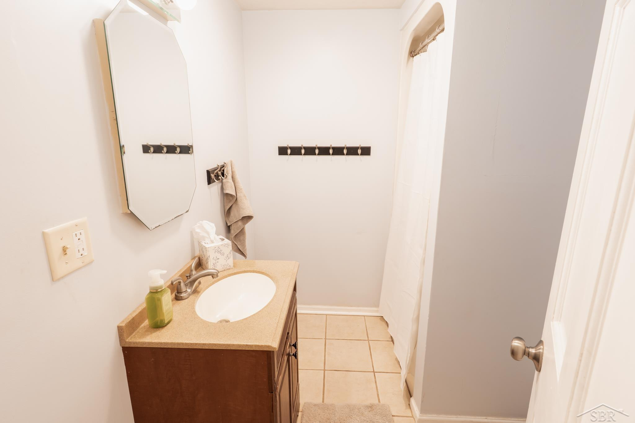 3235 Oakland Drive, Clare, MI 48617 — Photo 14