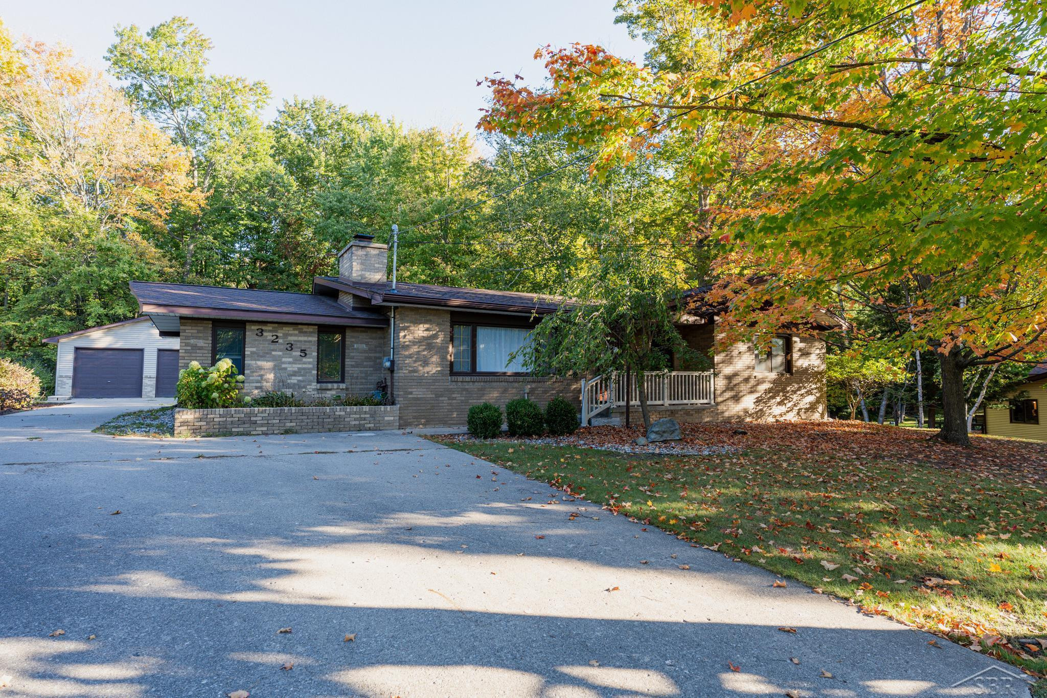 3235 Oakland Drive, Clare, MI 48617 — Photo 30