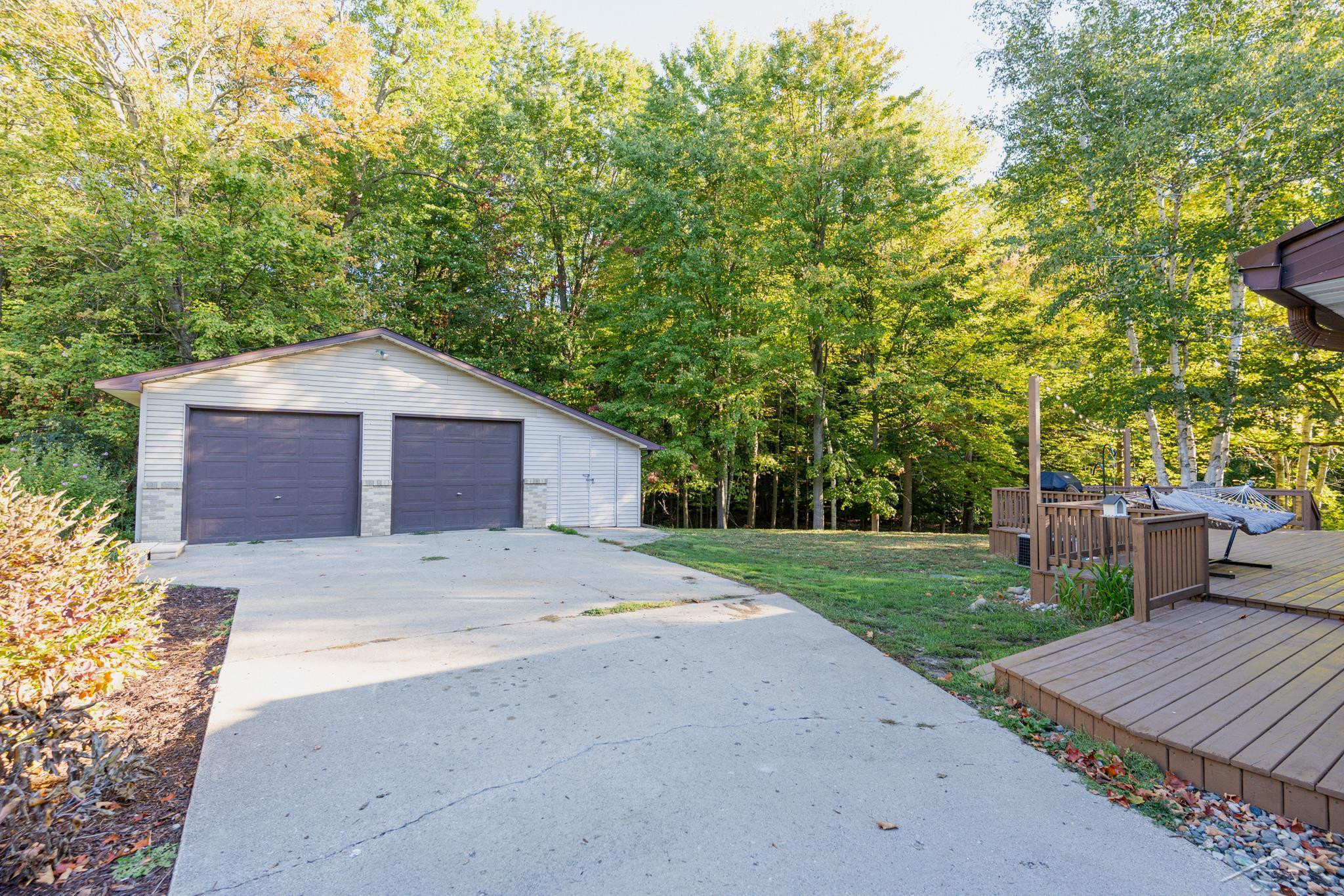3235 Oakland Drive, Clare, MI 48617 — Photo 31