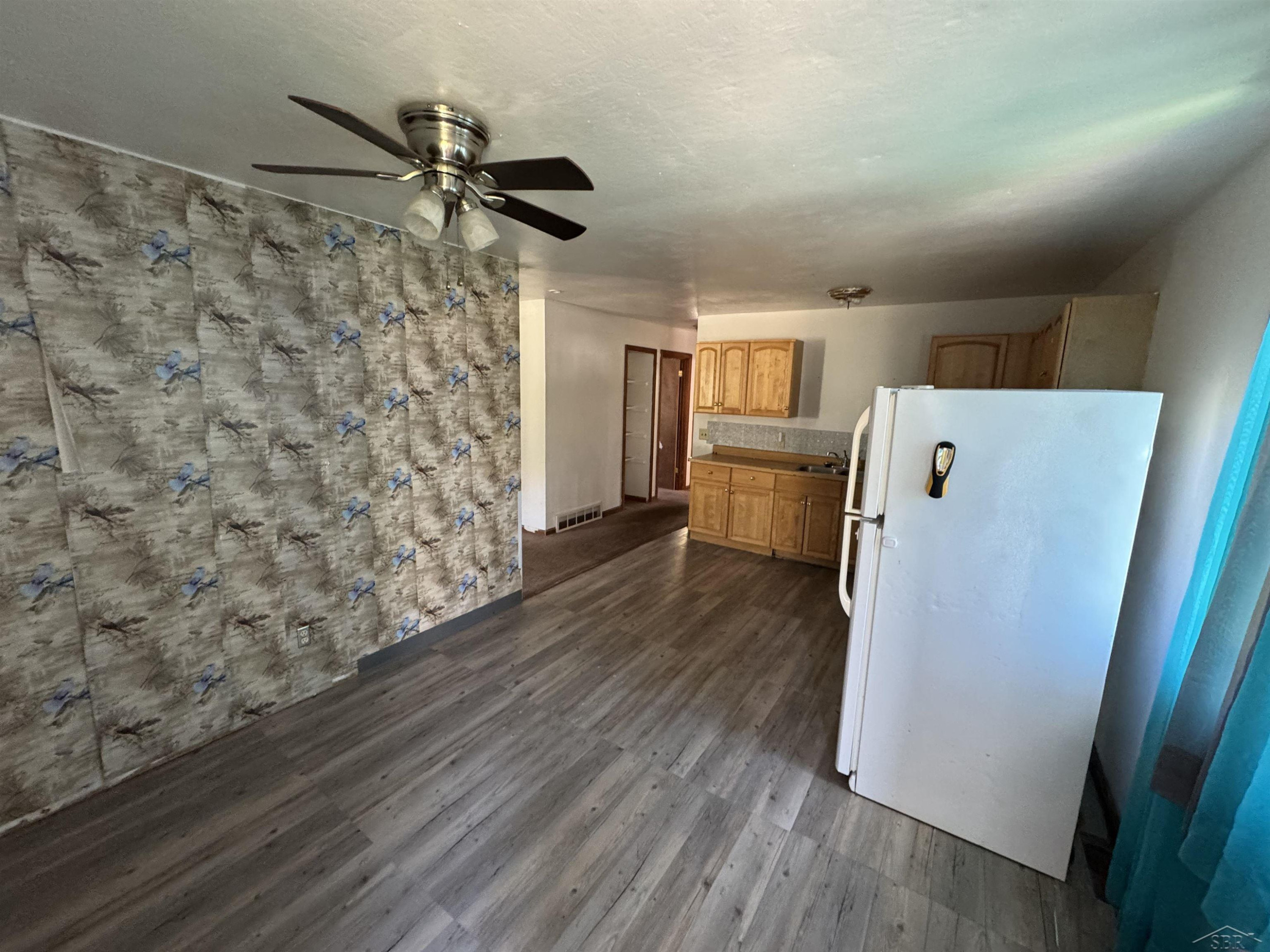 2108 California Avenue, Saginaw, MI 48601 — Photo 3