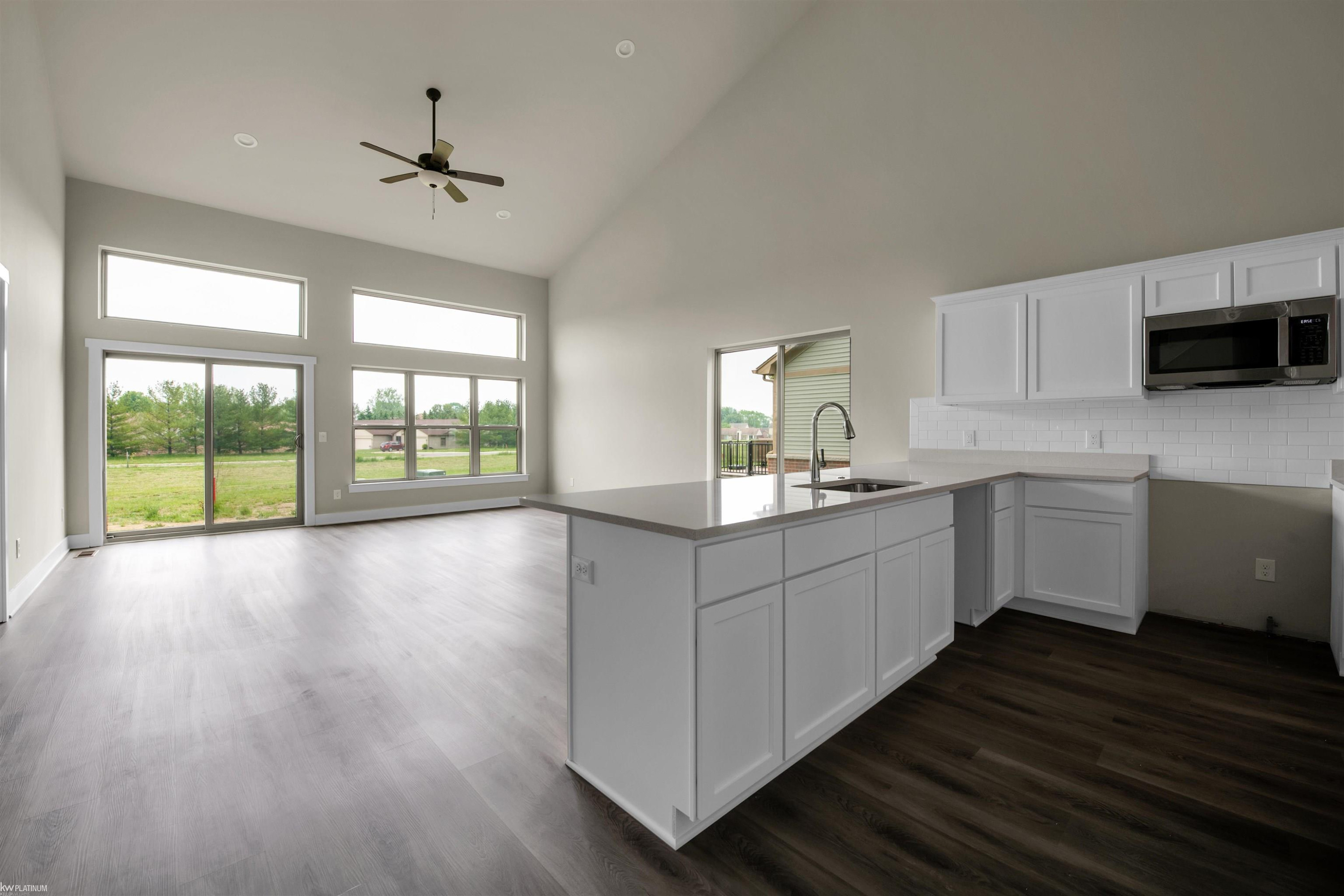 48358 Applegrove Lane, Unit 31, Building 8, New Baltimore, MI — Photo 5