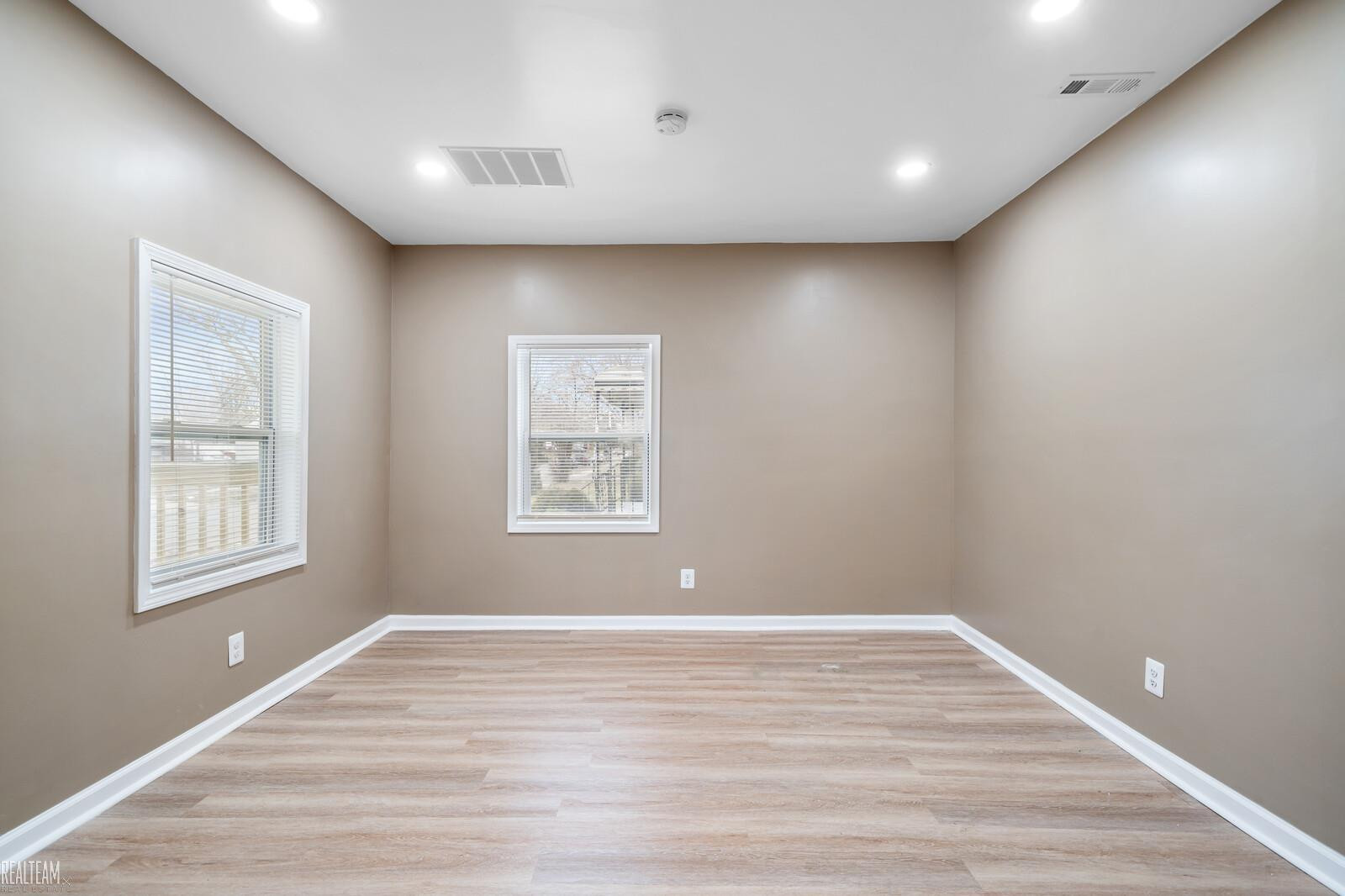 15825 Eastburn Street, Detroit, MI 48205 — Photo 6