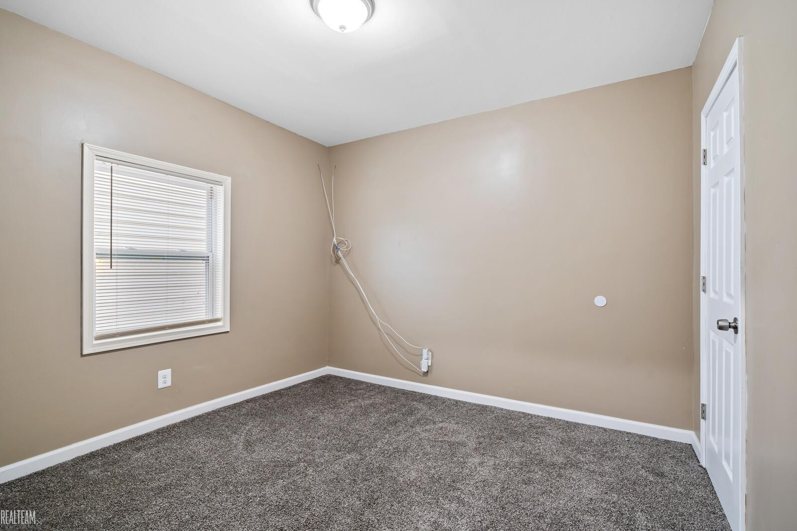 15825 Eastburn Street, Detroit, MI 48205 — Photo 10