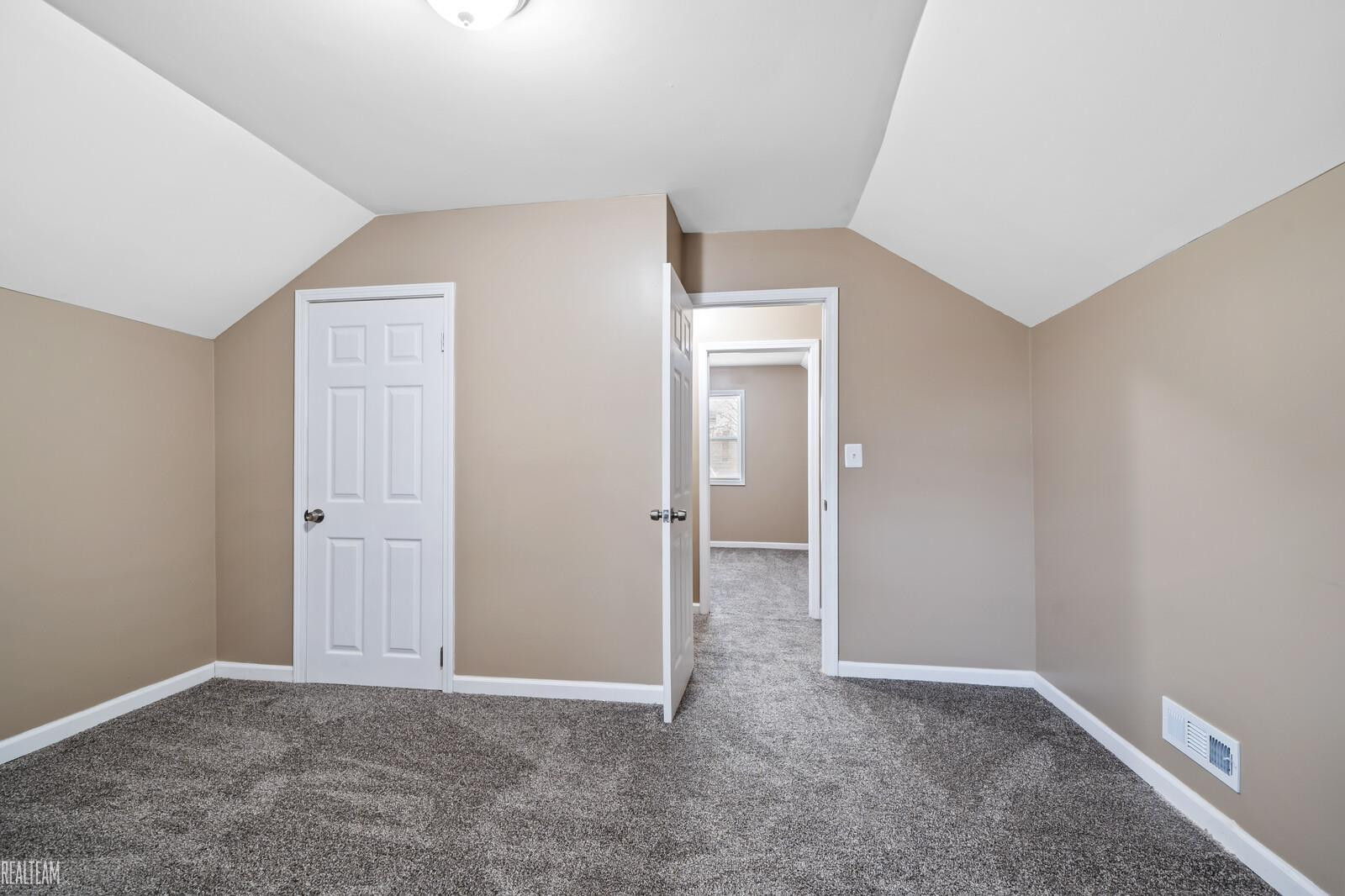 15825 Eastburn Street, Detroit, MI 48205 — Photo 18