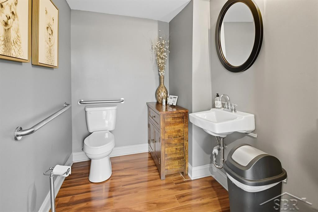 Suite 2 124 Ashman Circle, Suite 2, Midland, MI 48640 — Photo 8