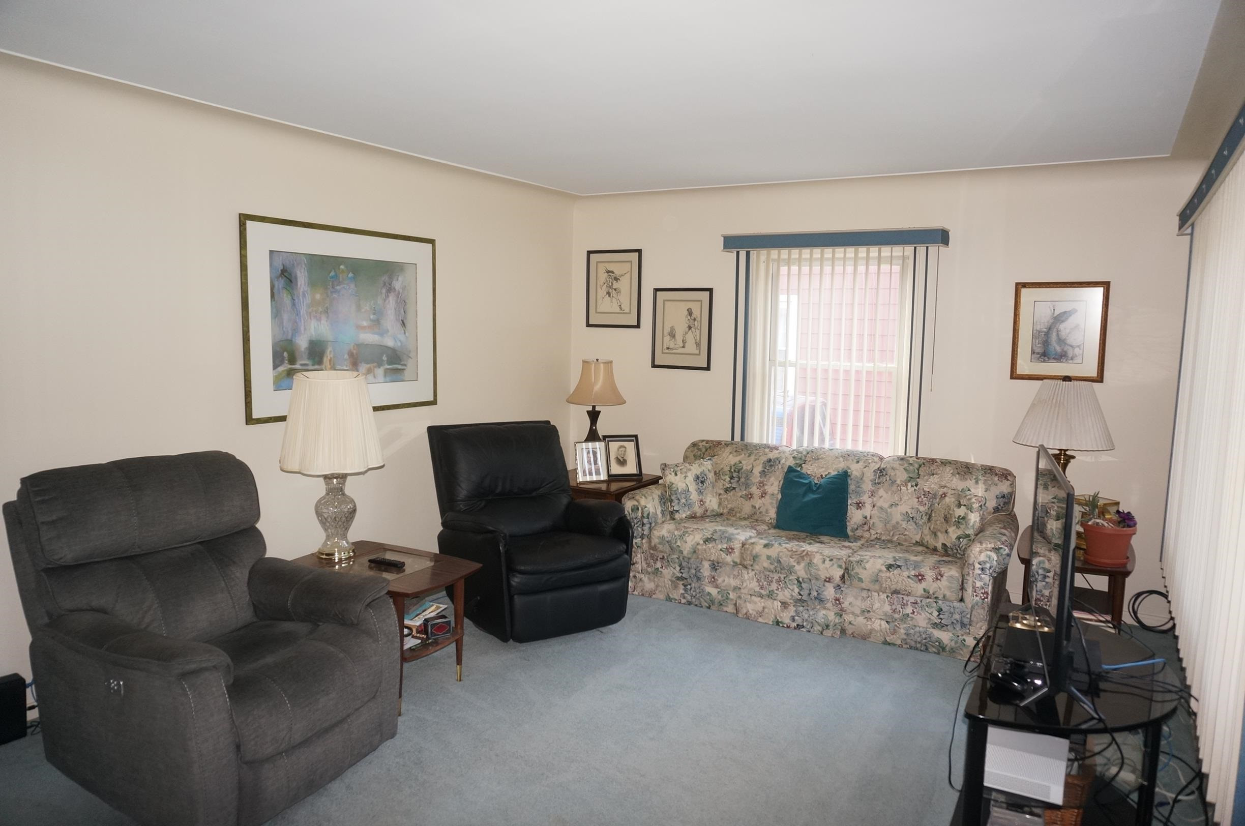 8134 Lillian, Center Line, MI 48015 — Photo 2
