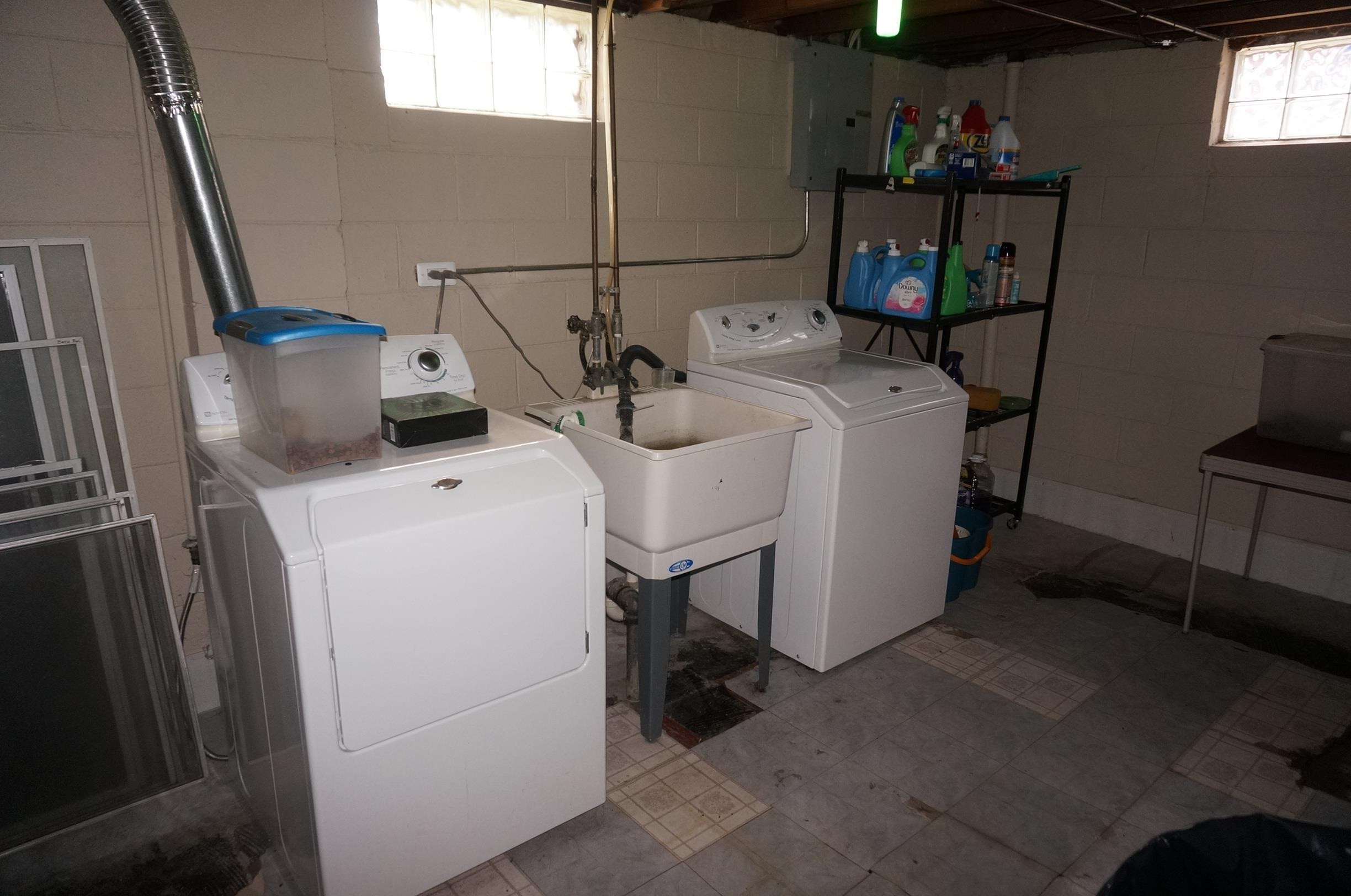 8134 Lillian, Center Line, MI 48015 — Photo 18