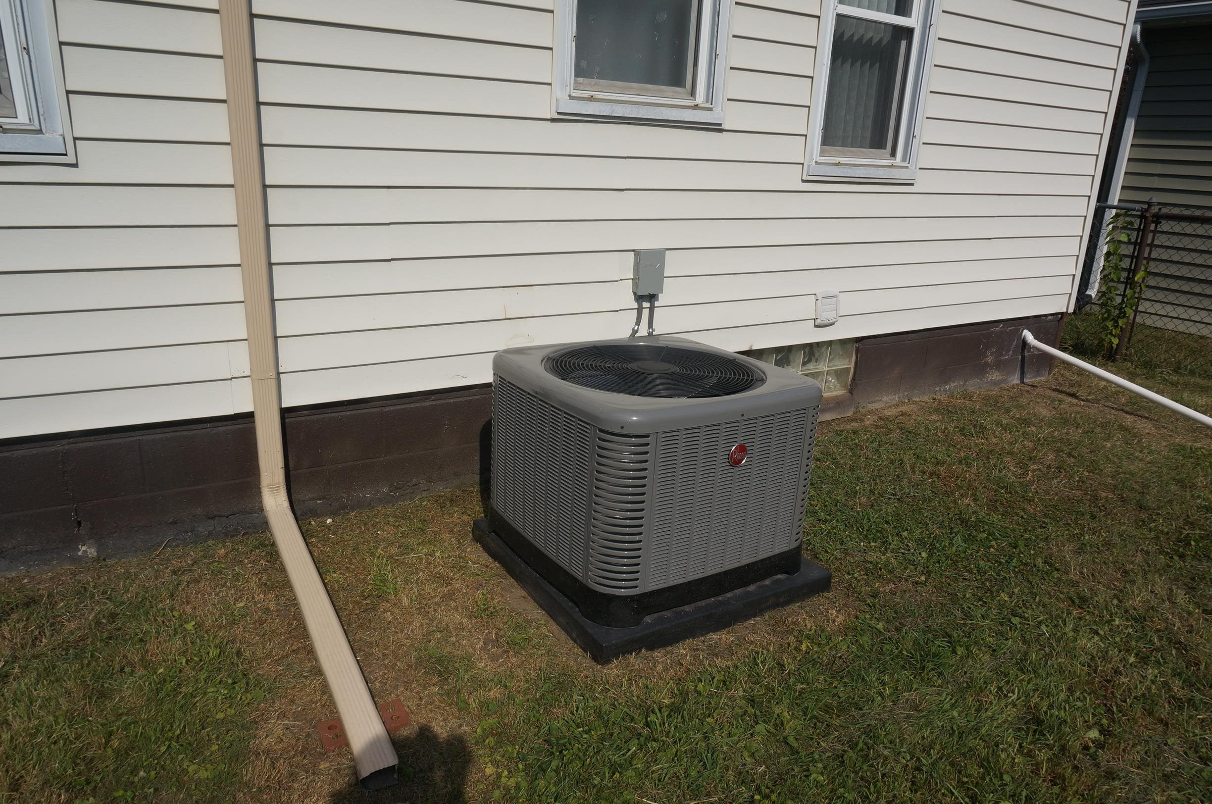8134 Lillian, Center Line, MI 48015 — Photo 20