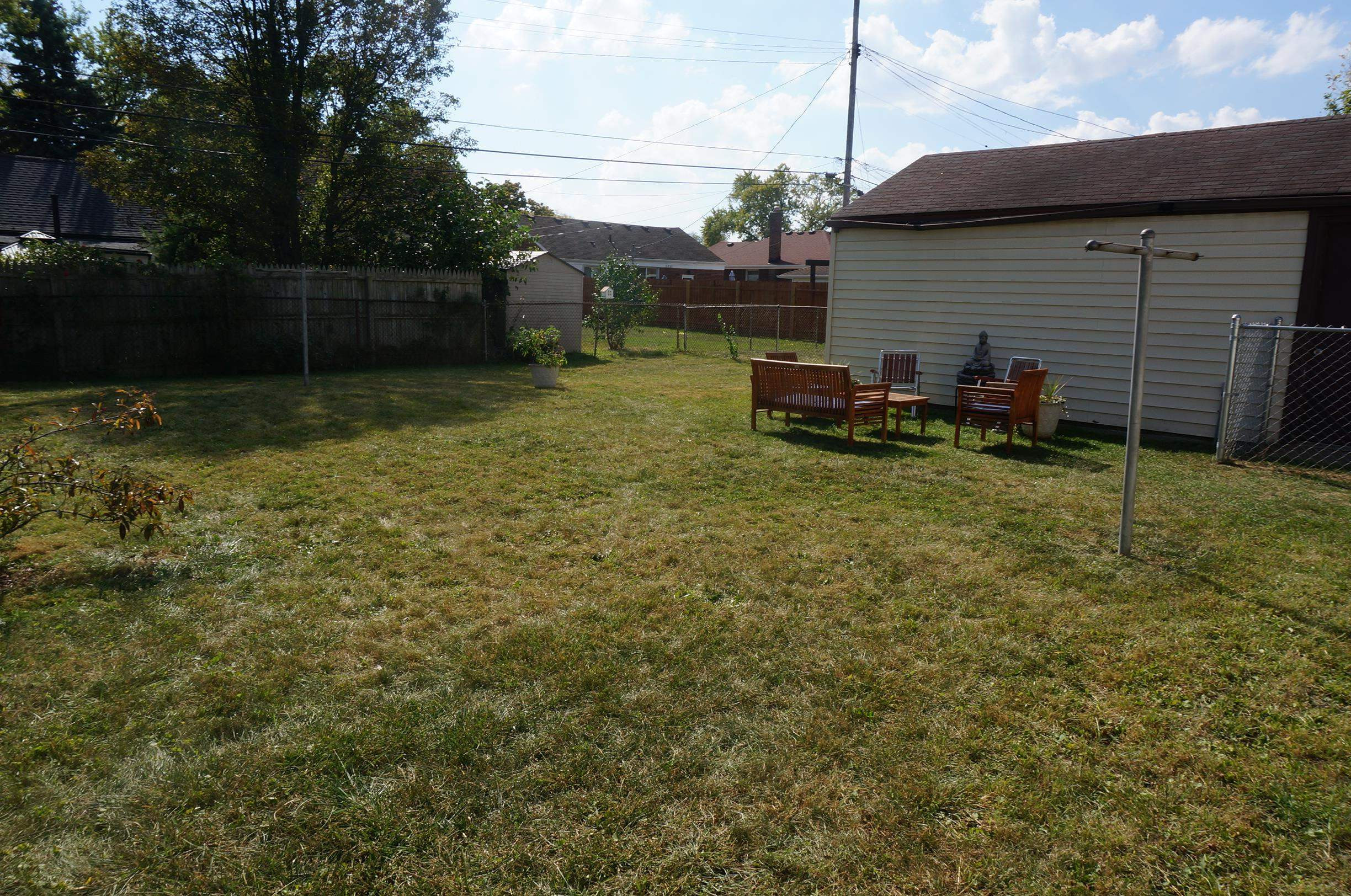 8134 Lillian, Center Line, MI 48015 — Photo 21