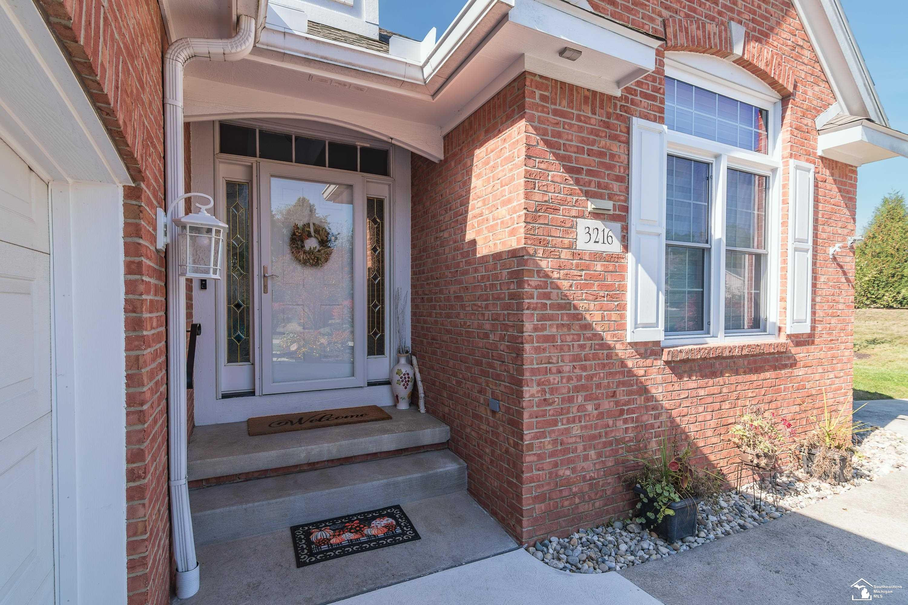 3216 Ravine Hollow Court, Lambertville, MI 48144 — Photo 4