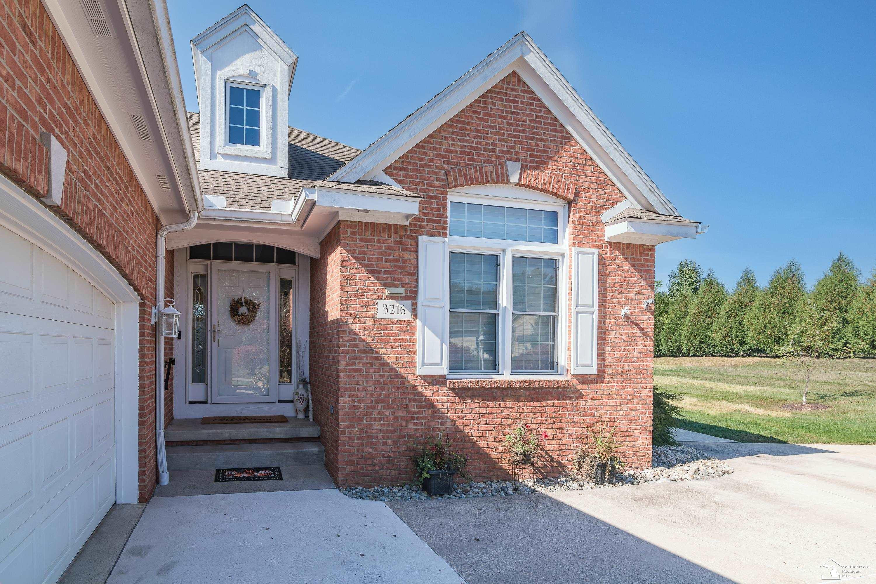 3216 Ravine Hollow Court, Lambertville, MI 48144 — Photo 11
