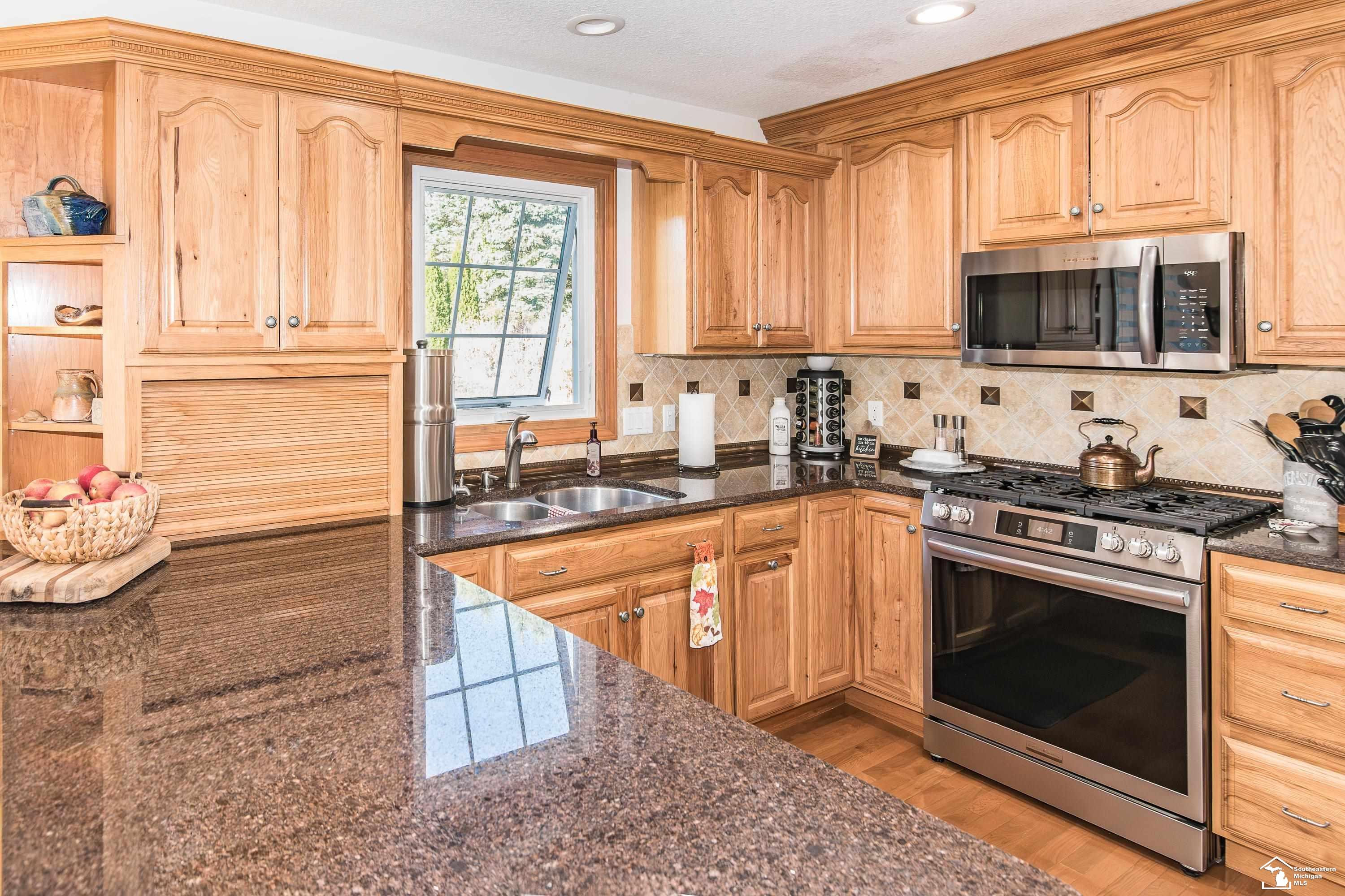 3216 Ravine Hollow Court, Lambertville, MI 48144 — Photo 19