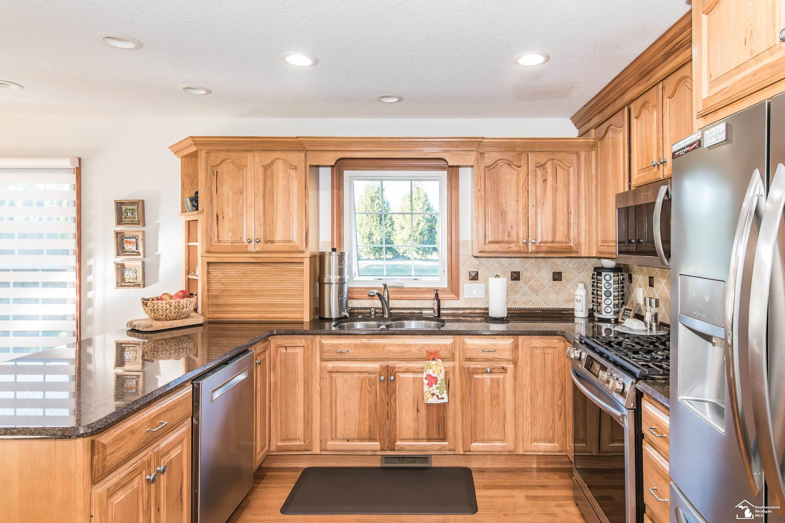 3216 Ravine Hollow Court, Lambertville, MI 48144 — Photo 20