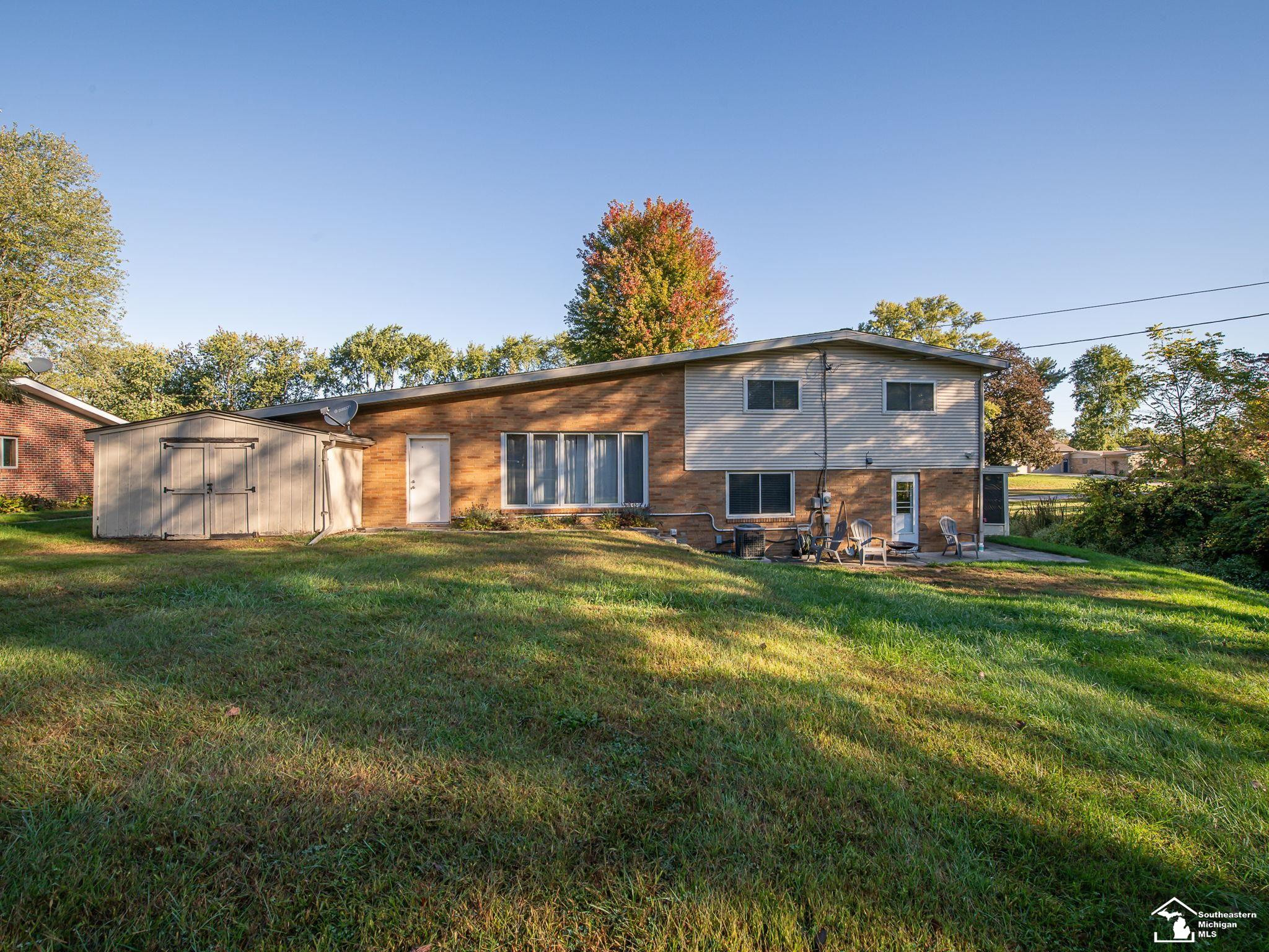 2863 Wiltshire Drive, Lambertville, MI 48144 — Photo 39